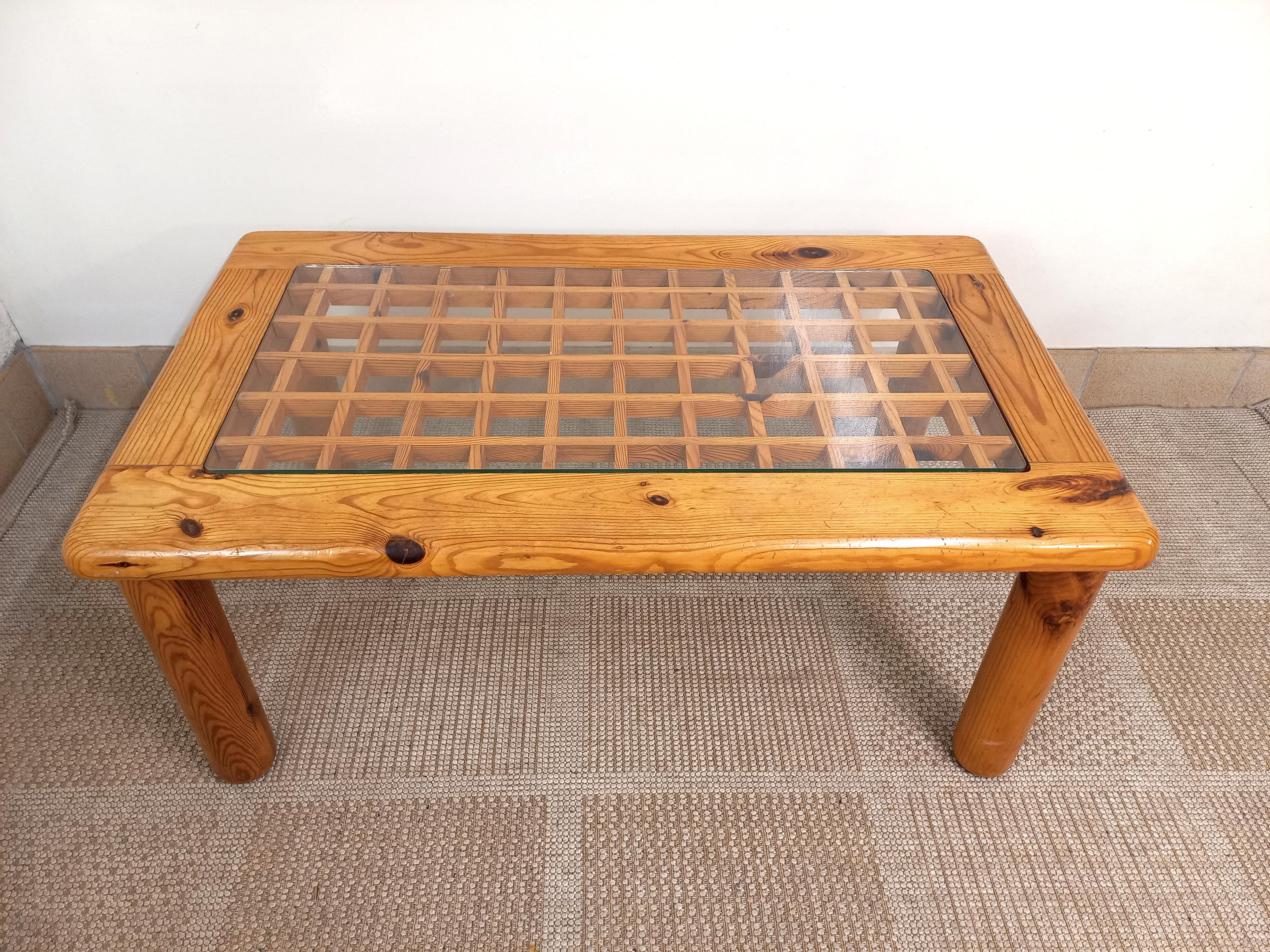 Tavolo basso modernista vintage in legno e vetro anni 70 80 in vendita 2