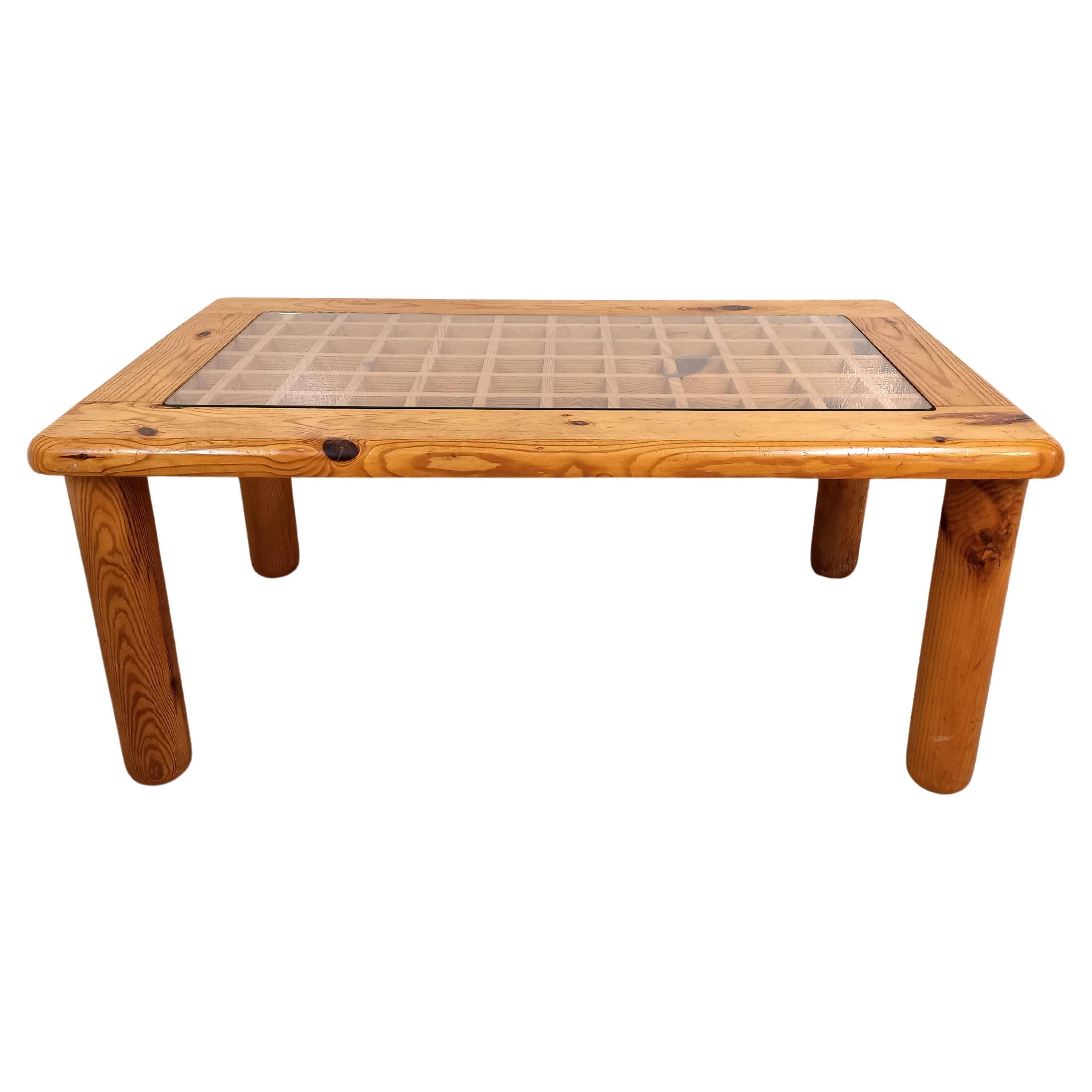 Tavolo basso modernista vintage in legno e vetro anni 70 80 in vendita