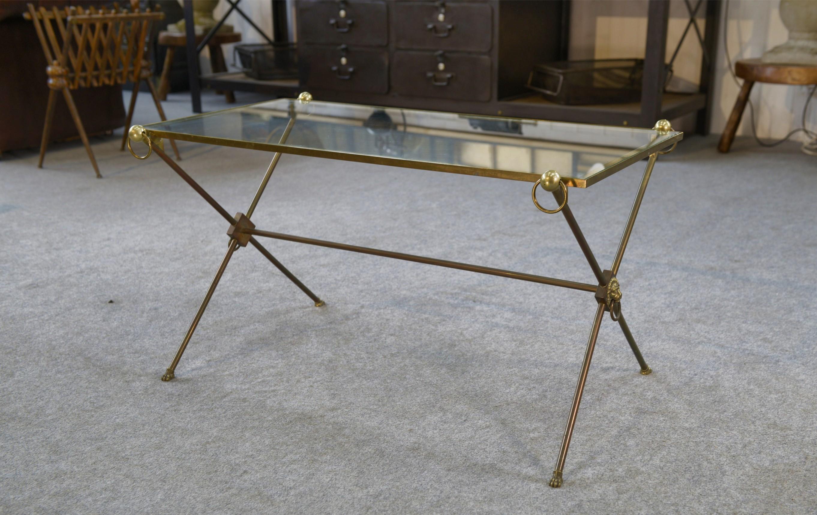 Table basse néo-classique attribuée à Maison Jansen 1950/1970's en vente 5