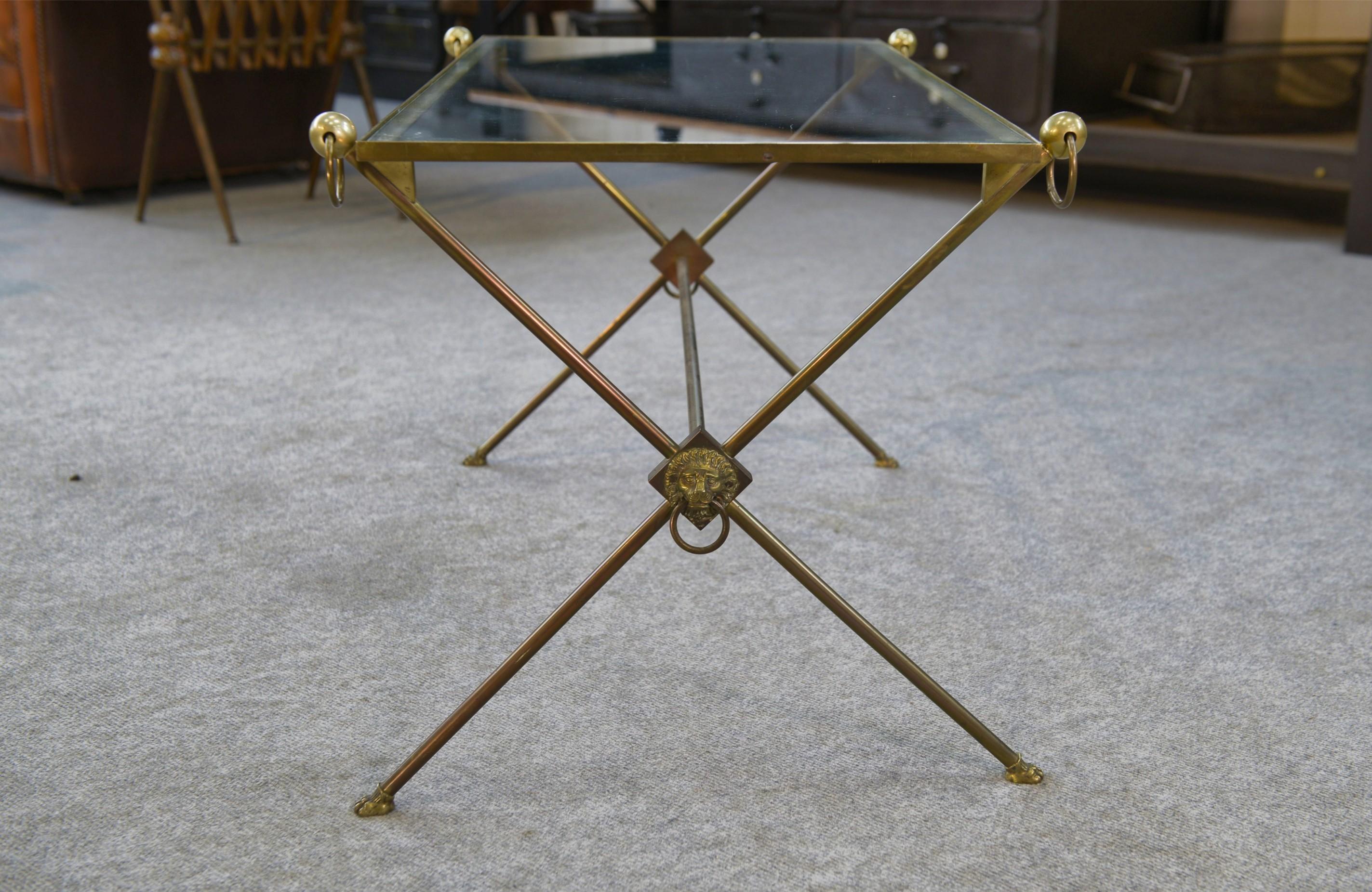 Table basse néo-classique attribuée à Maison Jansen 1950/1970's Bon état - En vente à TOURCOING, FR