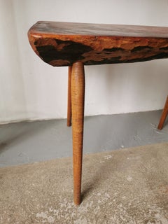 Table basse ou coffee table en bois massif de forme libre circa 1960