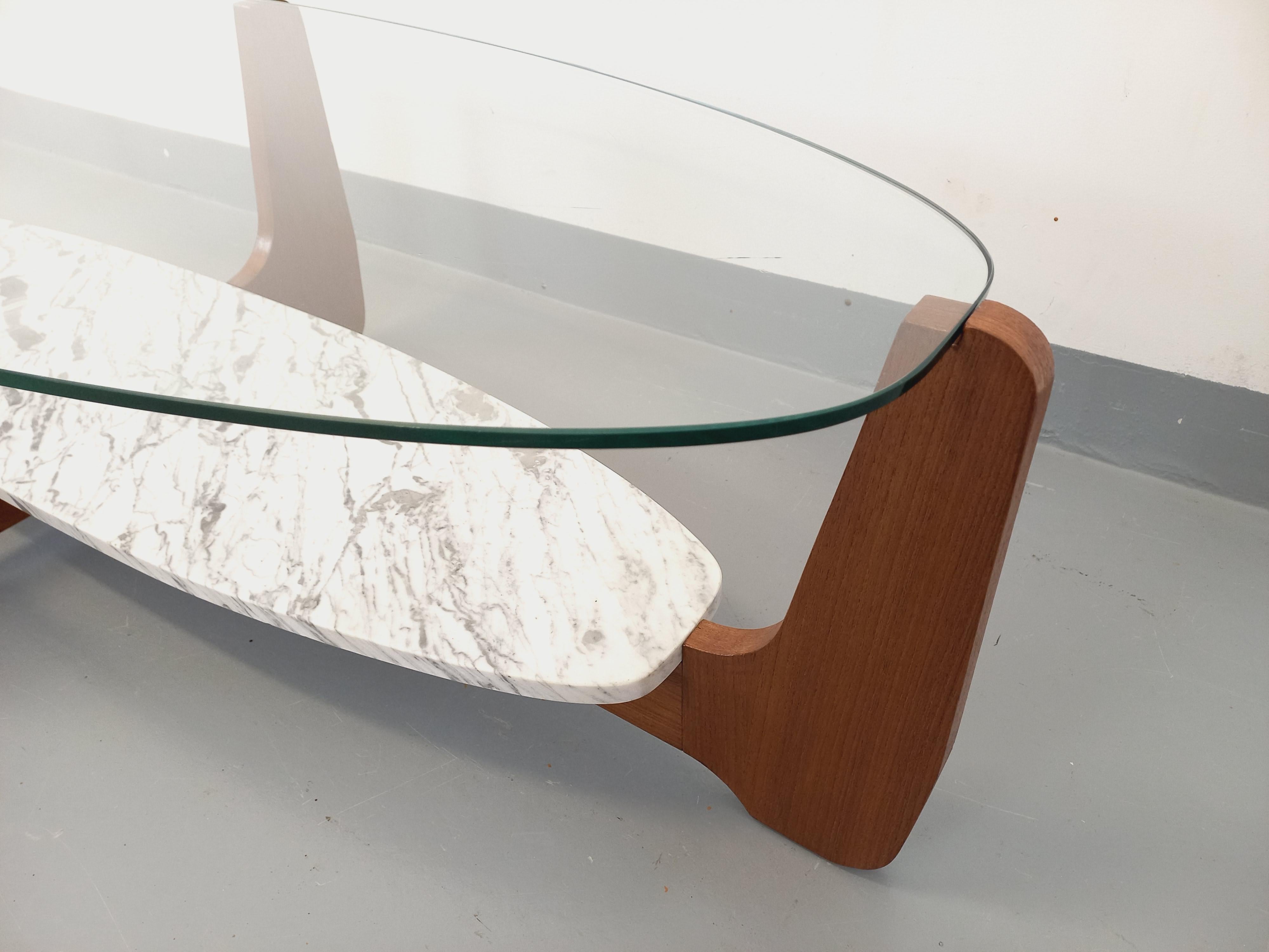 Table basse ovale à 2 plateaux vintage de Hugues Poignant, en teck, marbre 4