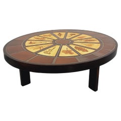Table basse ovale vintage Roger Capron en bois foncé et céramique de Vallauris