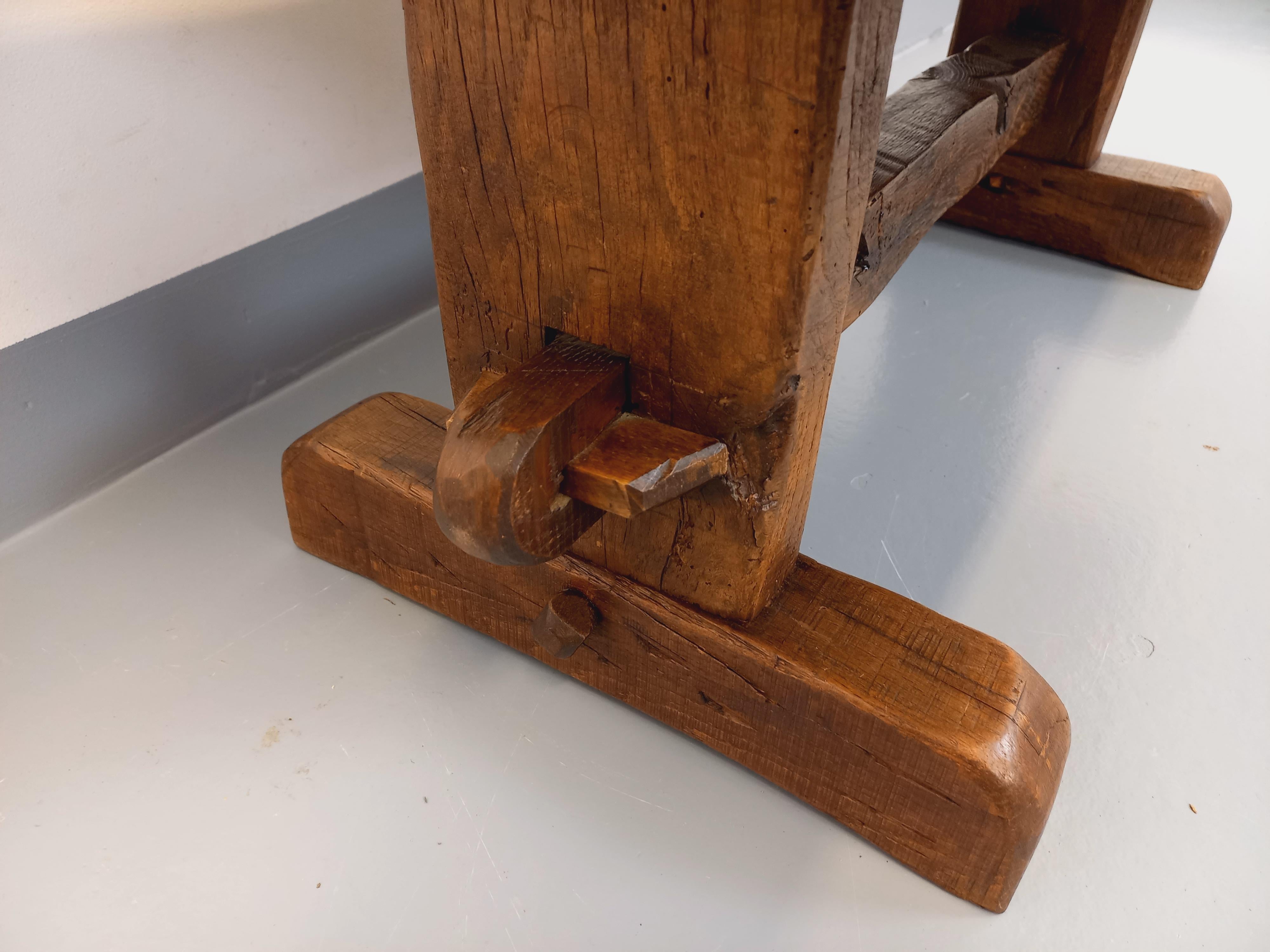 Rechteckiger, rustikaler Vintage-Tisch aus massivem Céramique-Material im Angebot 2