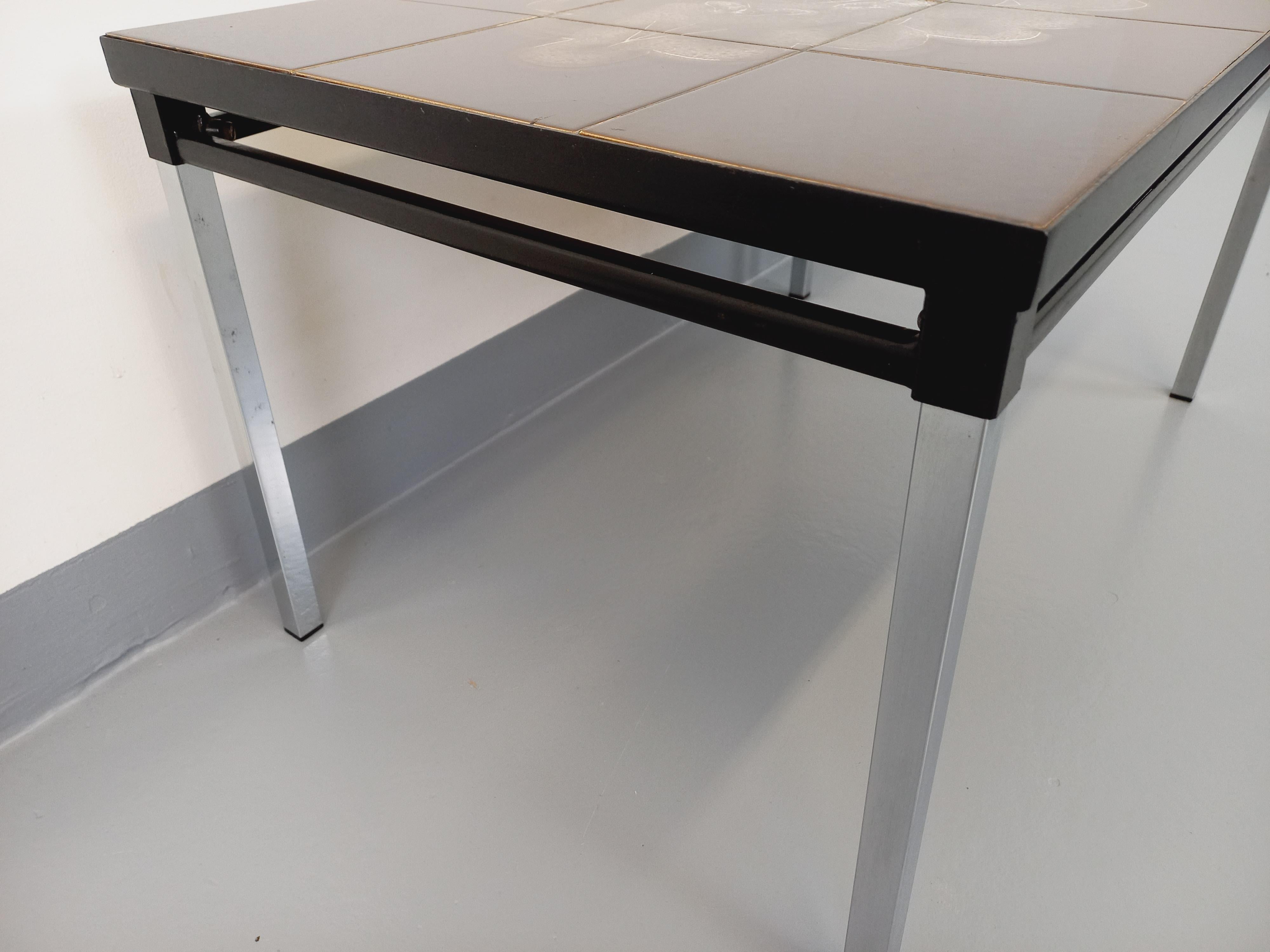 Rechteckiger Tisch der 60er und 70er Jahre aus Stahlblech, schwarzes Metall im Angebot 8