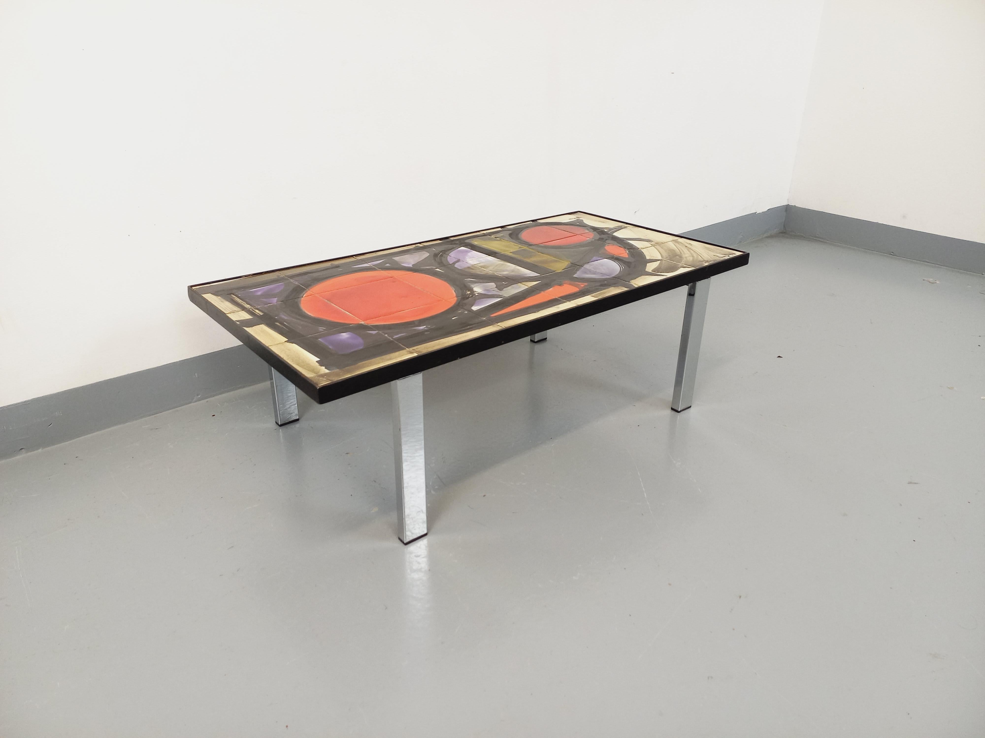 Table basse rectangulaire vintage en métal chromé et céramique Juliette Belarti Bon état à BESANÇON, FR