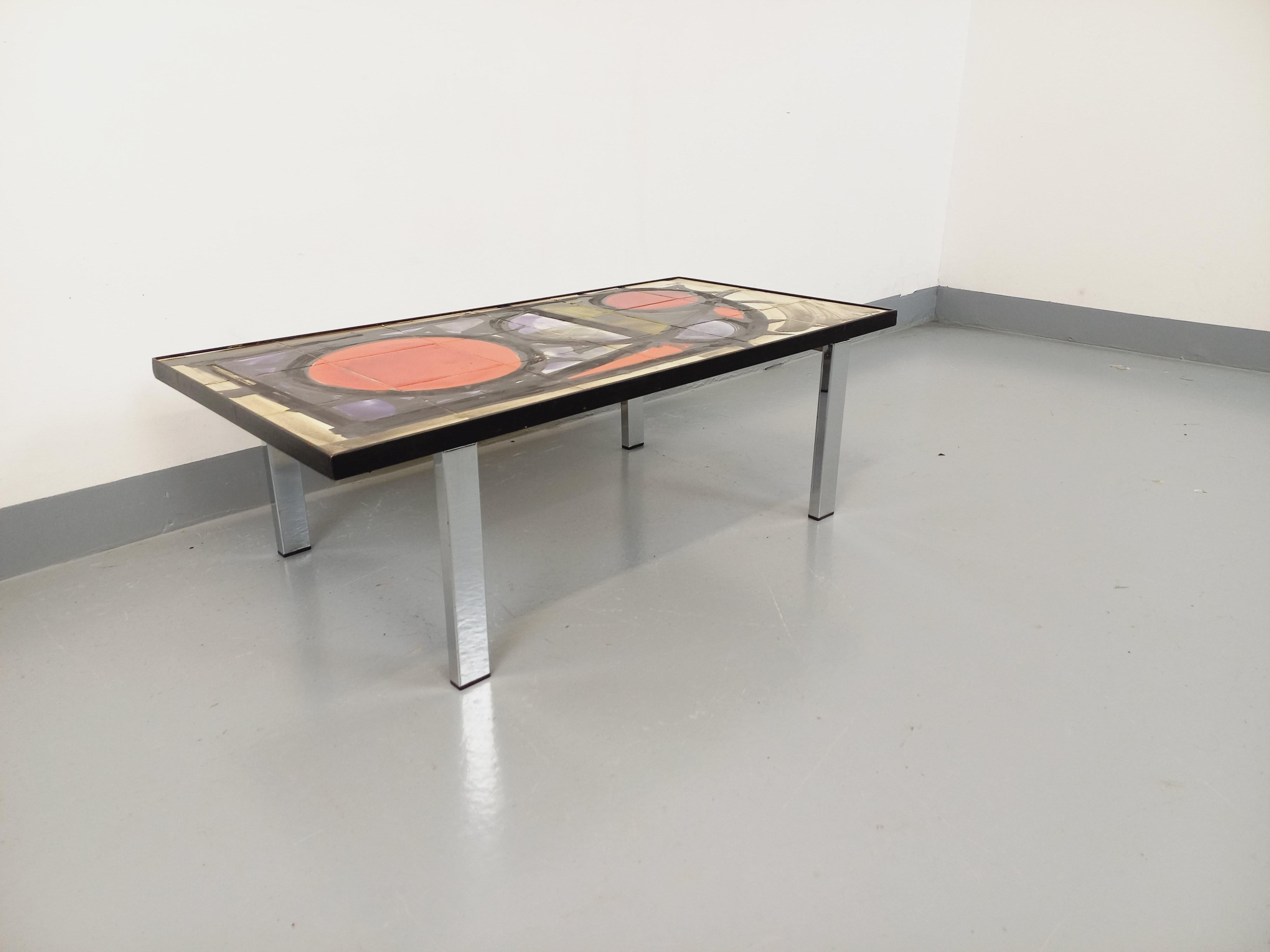 Fin du 20e siècle Table basse rectangulaire vintage en métal chromé et céramique Juliette Belarti