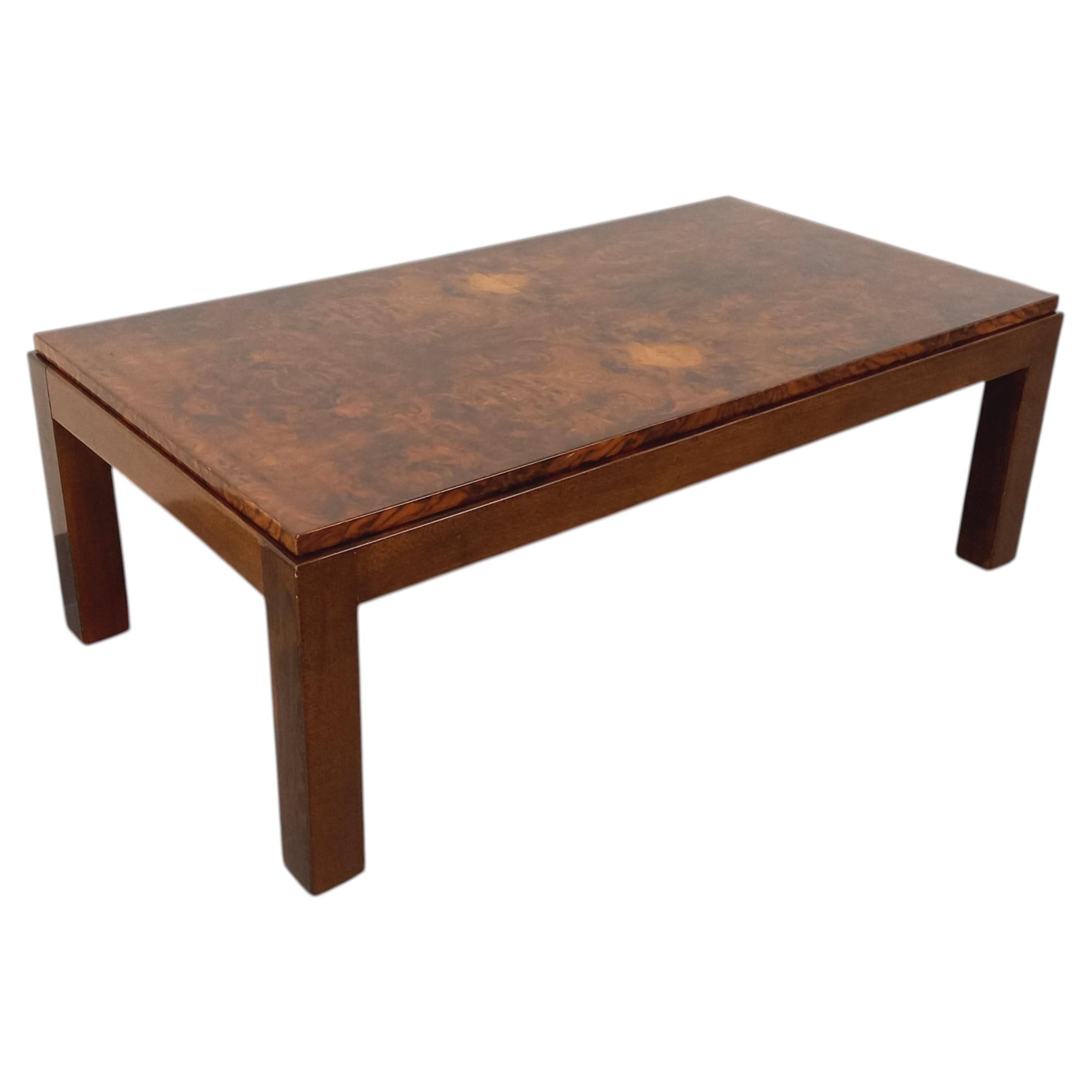 Table basse rectangulaire vintage en orme et loupe d’orme des années 70