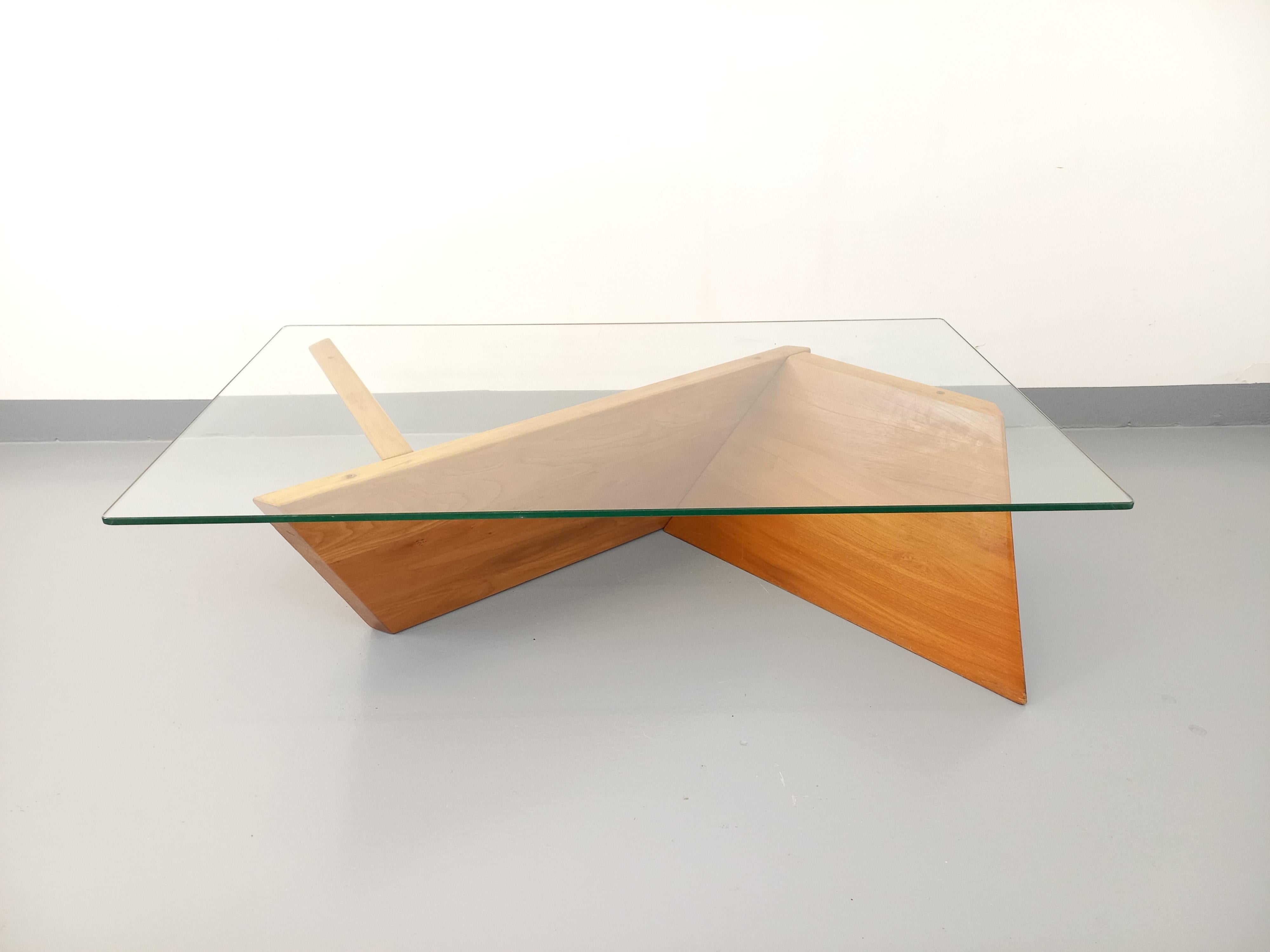 Rechteckiger Vintage-Tisch aus Massivholz und Verre aus den 80er Jahren im Angebot 6