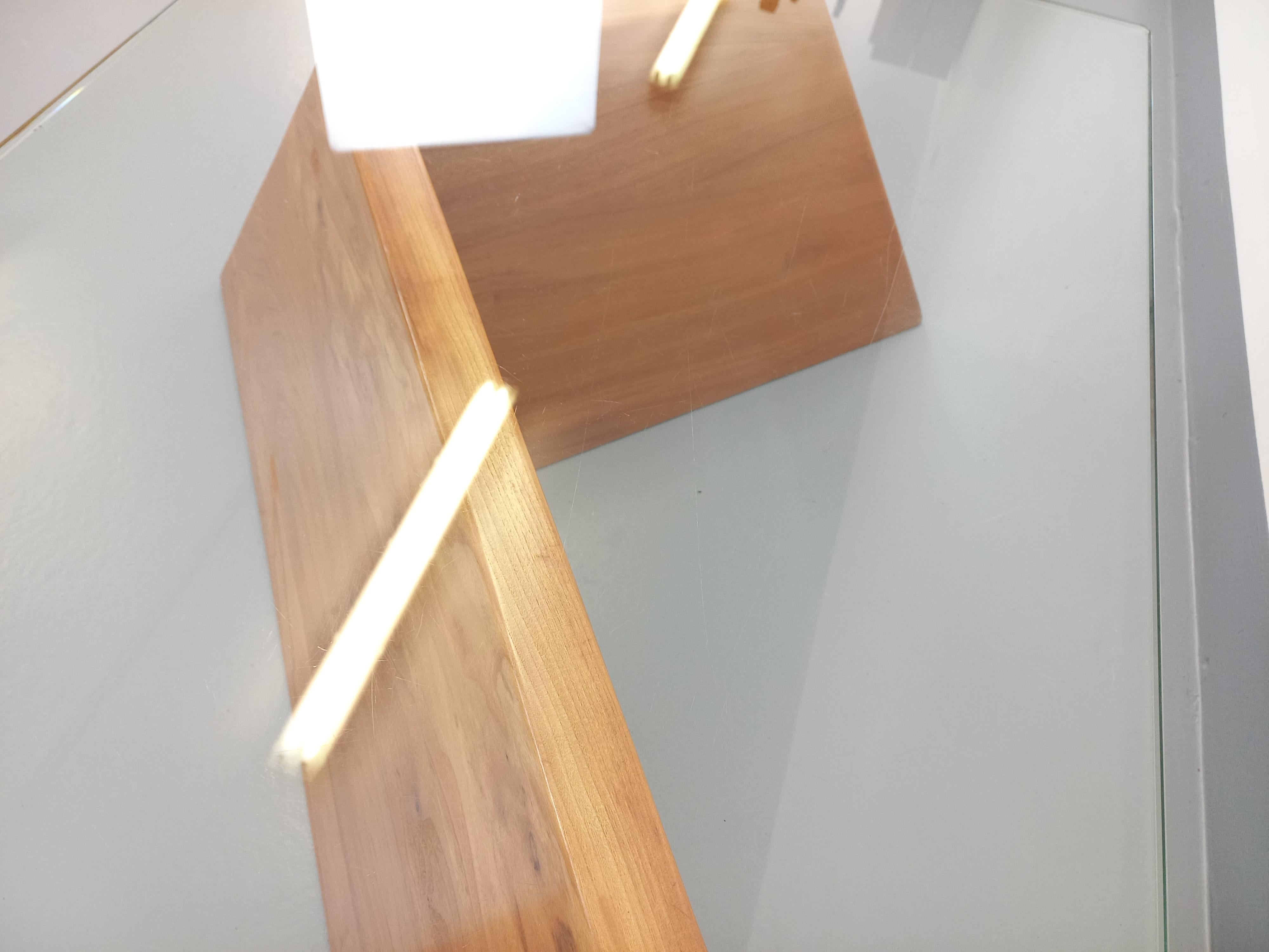 Rechteckiger Vintage-Tisch aus Massivholz und Verre aus den 80er Jahren im Angebot 11