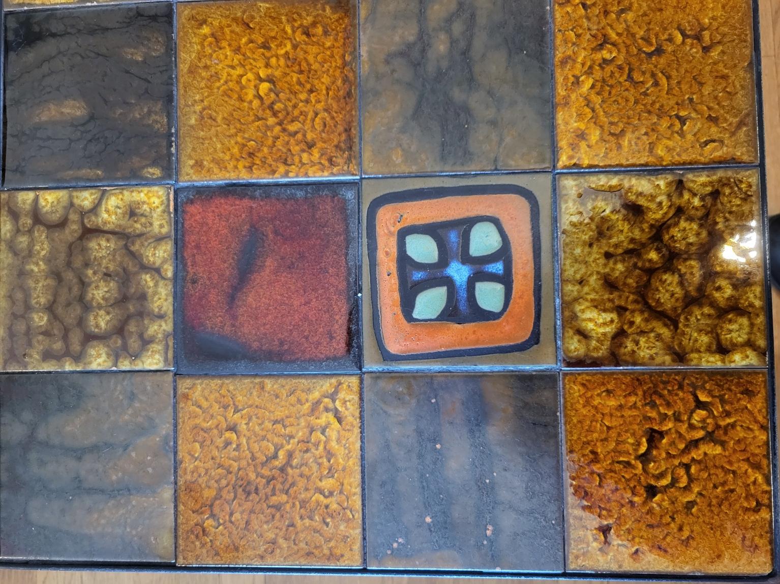 Table basse Roche Bobois en céramique Francaise émaillée 1970 Vintage In Good Condition In London, England