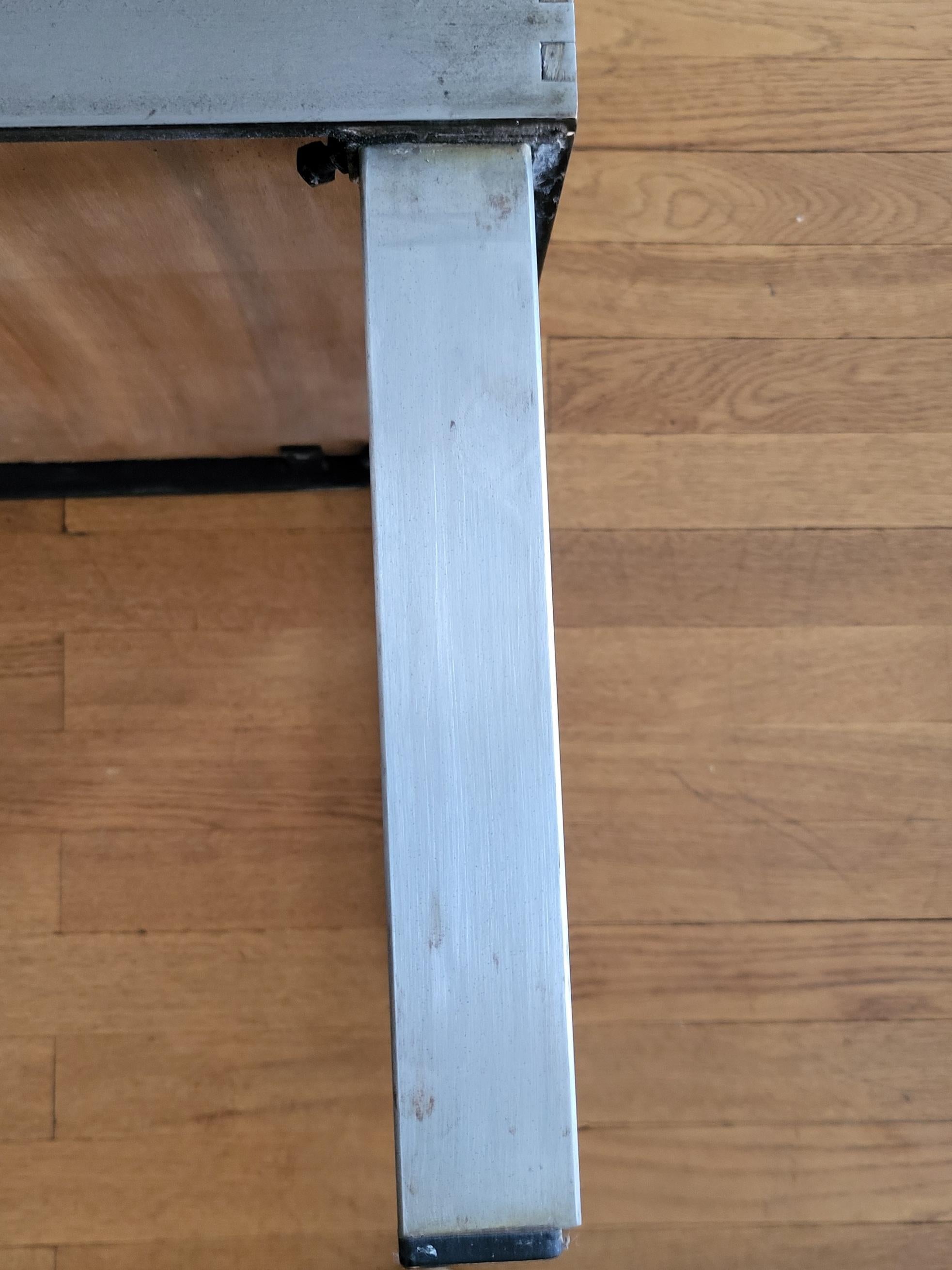 Table basse Roger Capron en Grès céramique Francaise Vallauris Côte-d'Azur 1970 For Sale 9