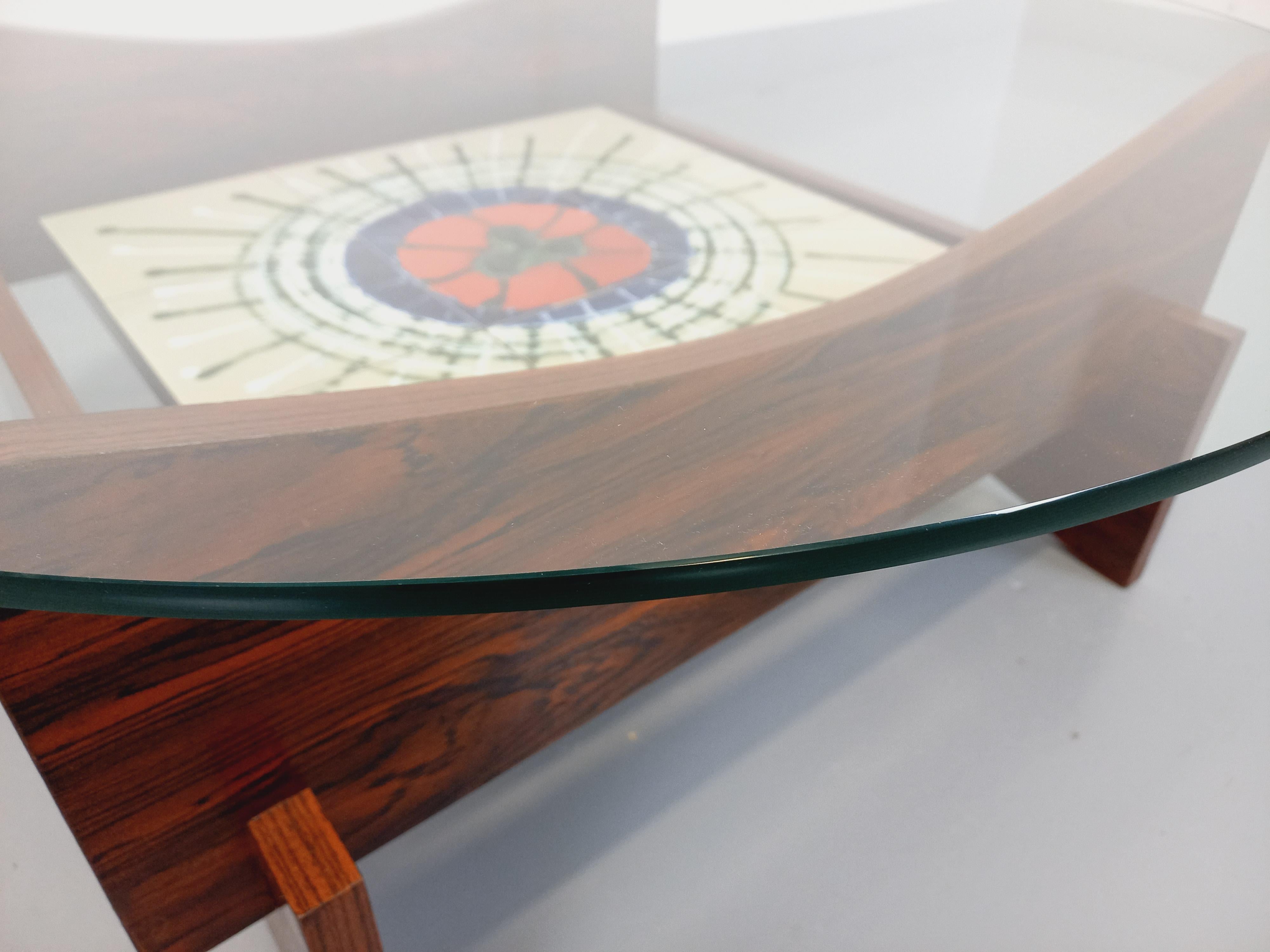 Table basse ronde 2 plateaux vintage des années 60 70 en verre, palissandre en vente 9