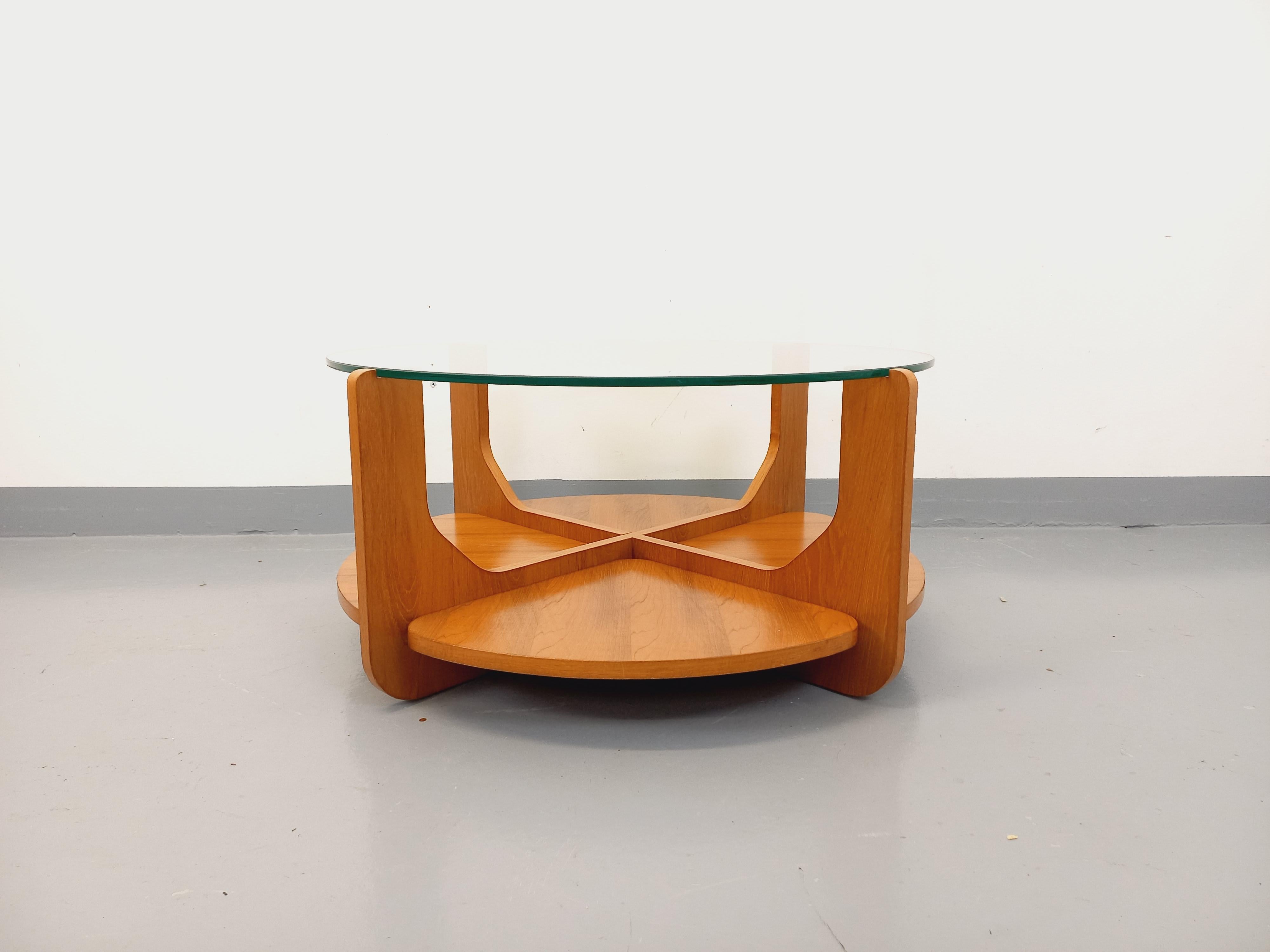 Table basse ronde à 2 plateaux vintage de Hugues Poignant, en teck et verre in vendita 6