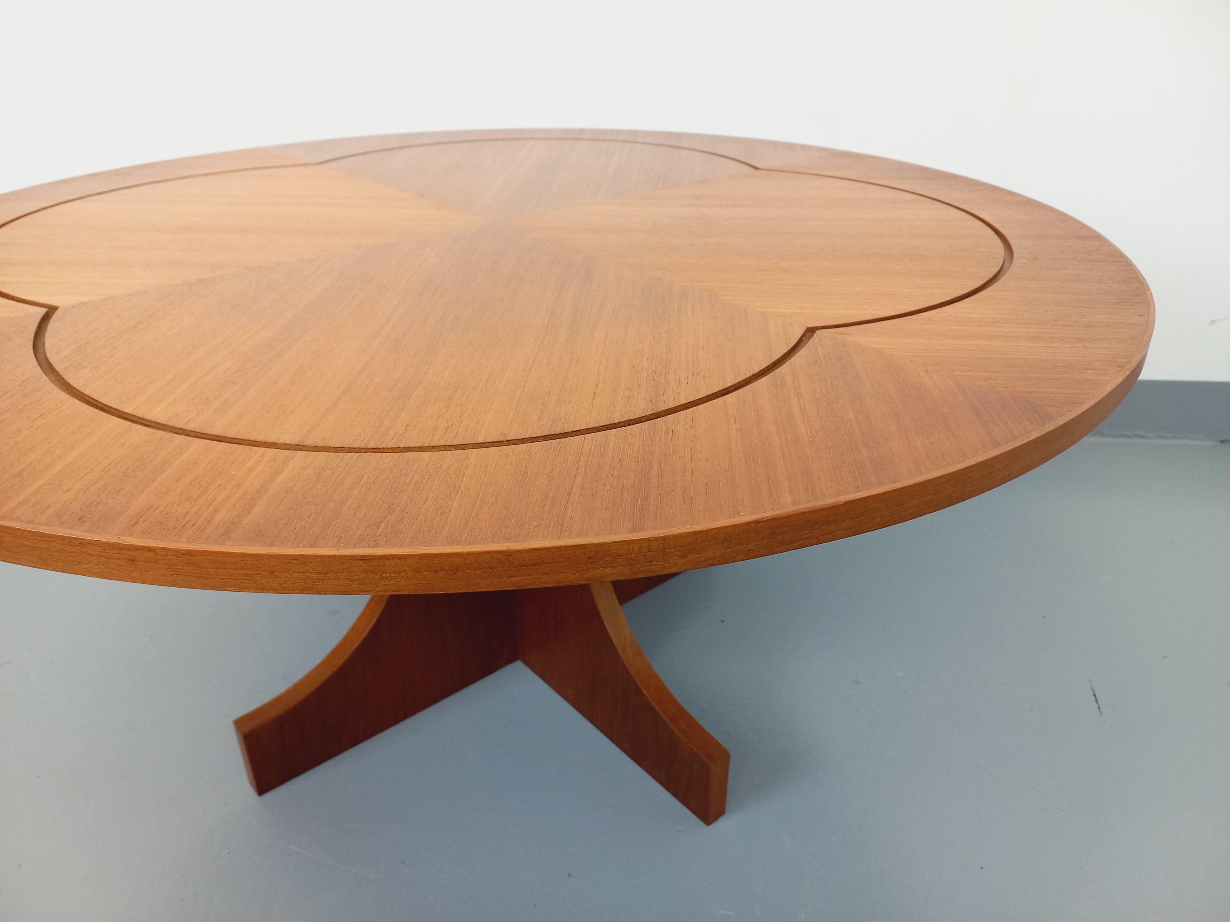 Tavolo basso ronde anglaise vintage en teck degli anni '60 in vendita 7