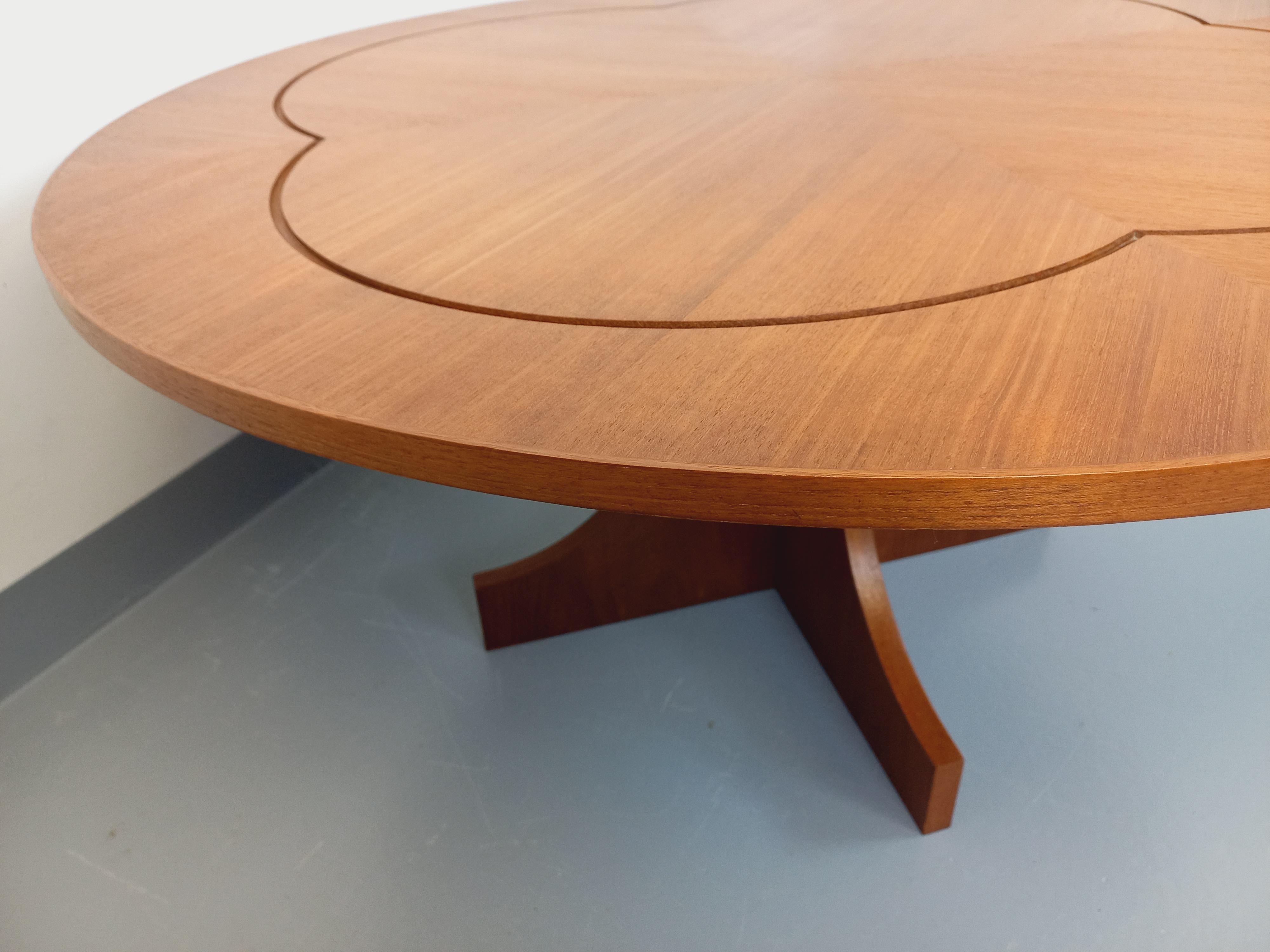 Metà XX secolo Tavolo basso ronde anglaise vintage en teck degli anni '60 in vendita