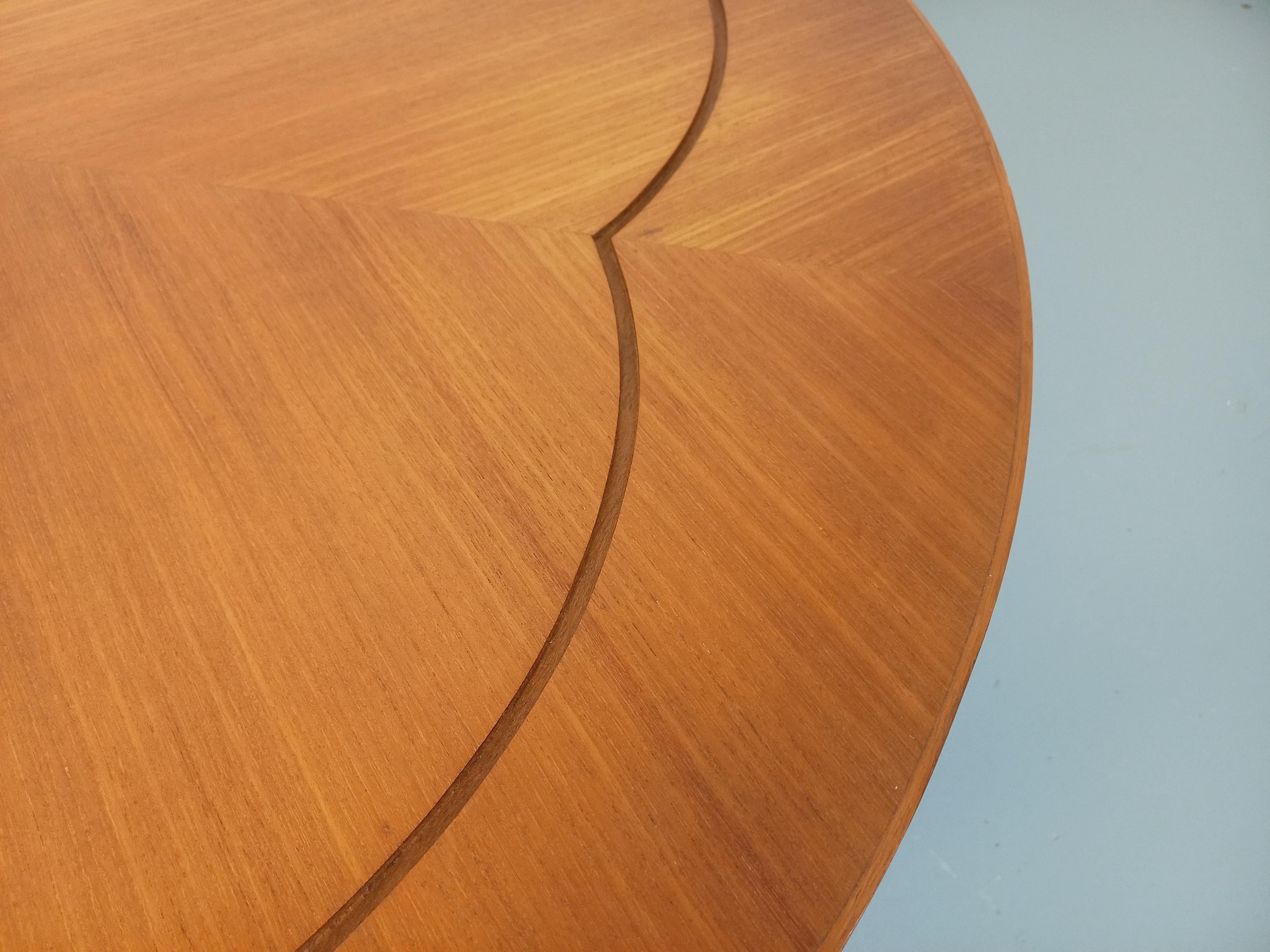 Teak Tavolo basso ronde anglaise vintage en teck degli anni '60 in vendita