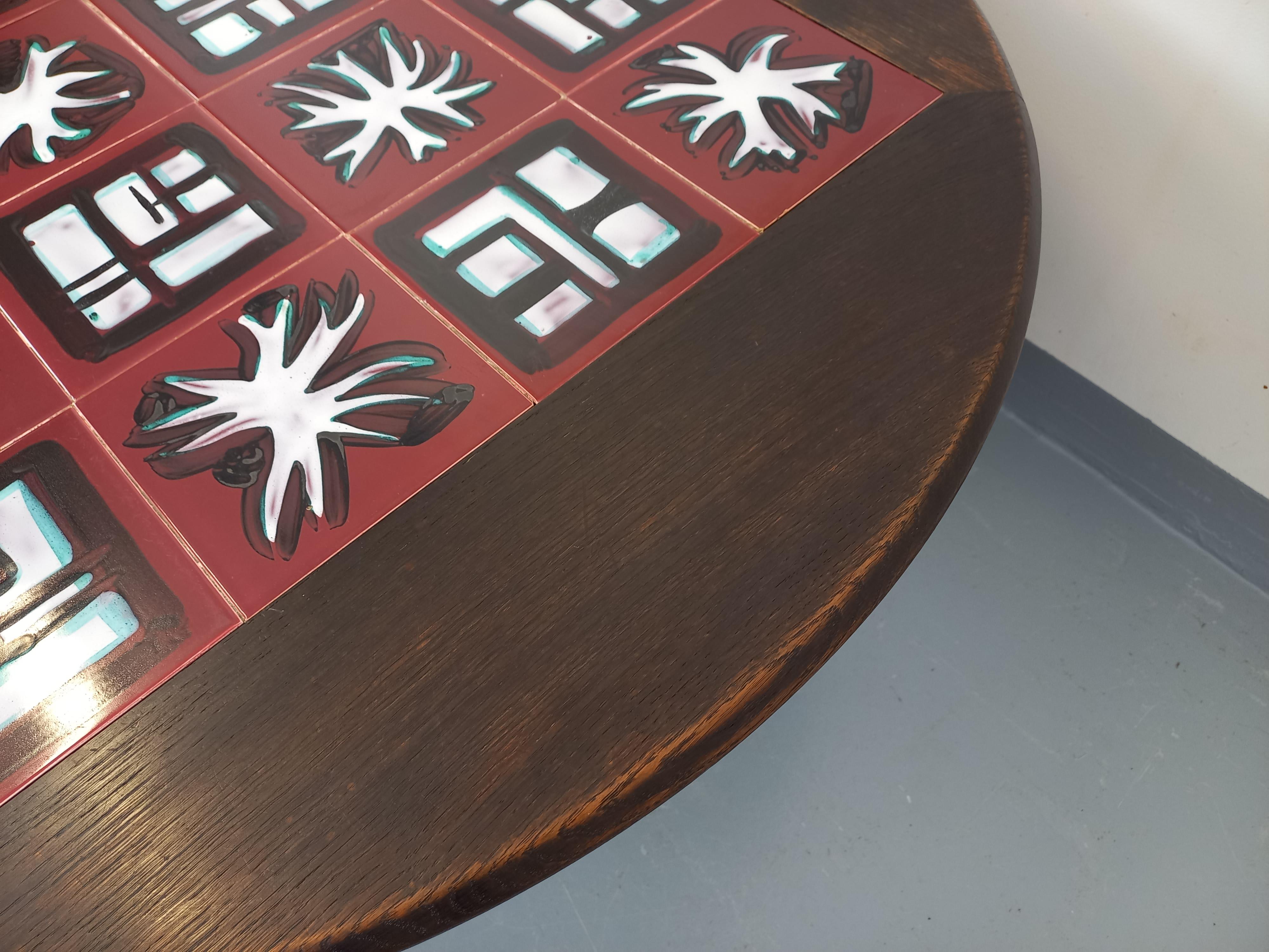 Table basse ronde modulable Guillerme et Chambron en chêne massif et céramique en vente 9