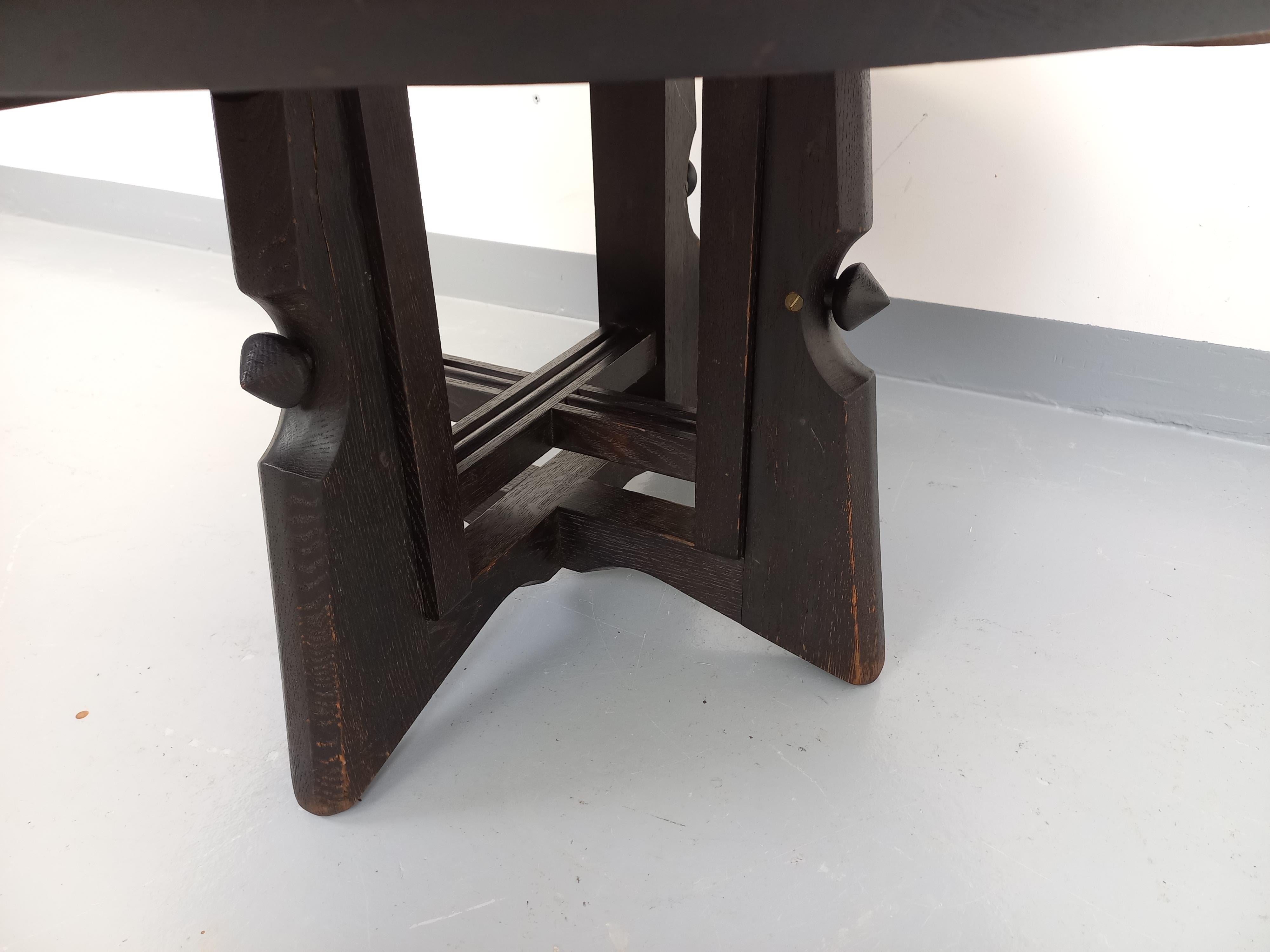 Table basse ronde modulable Guillerme et Chambron en chêne massif et céramique en vente 10