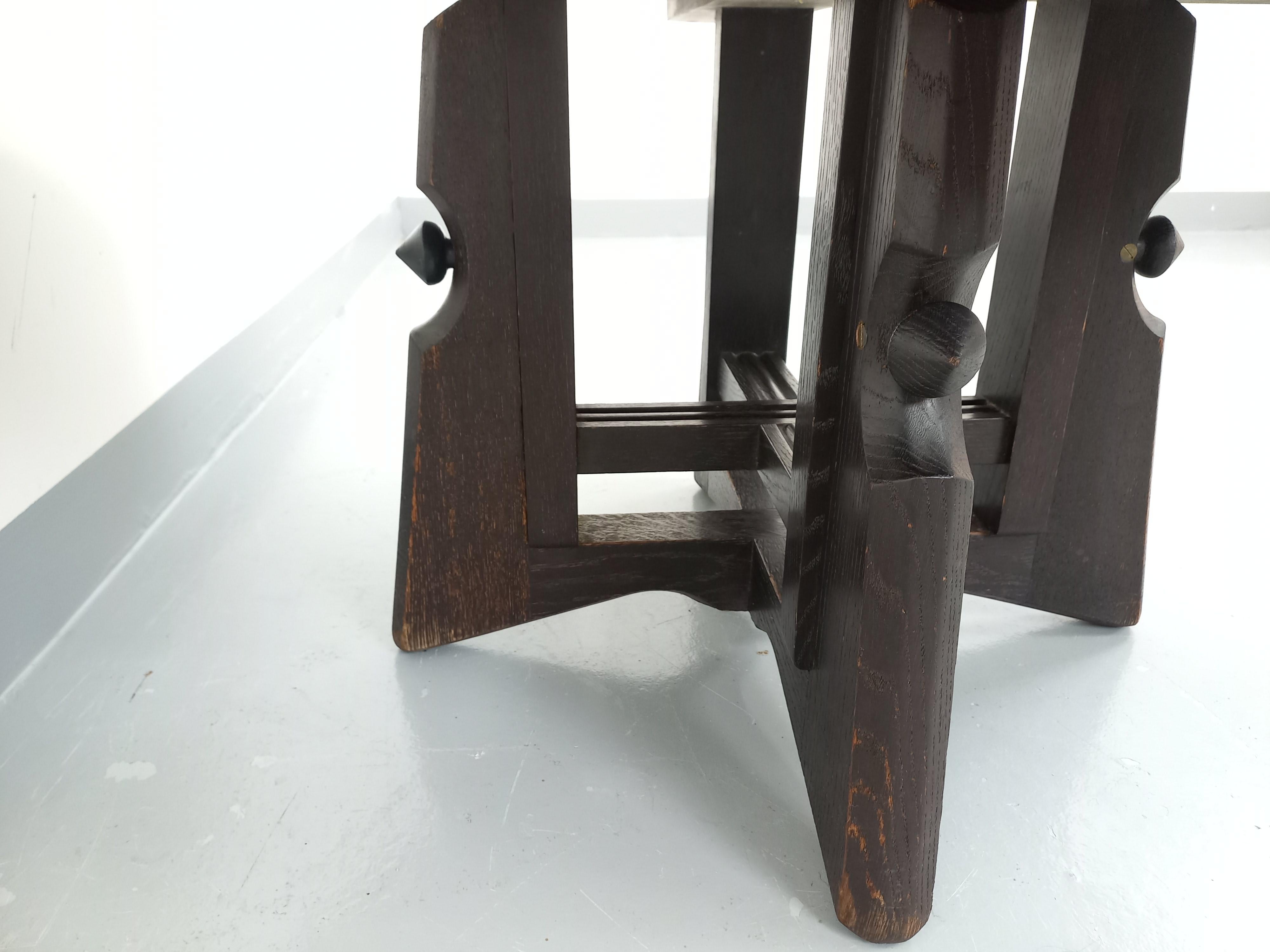 Table basse ronde modulable Guillerme et Chambron en chêne massif et céramique en vente 13