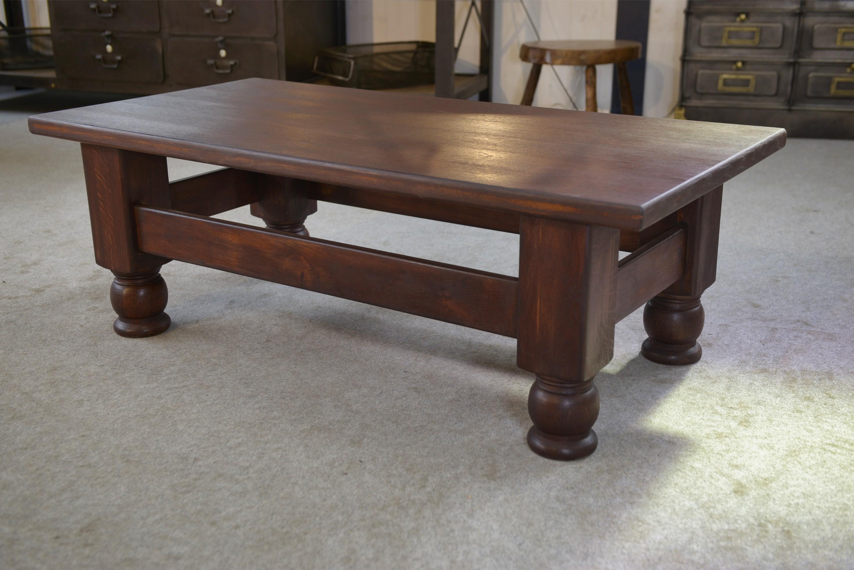 Rustikaler Tisch aus Holz 1960 im Angebot 5