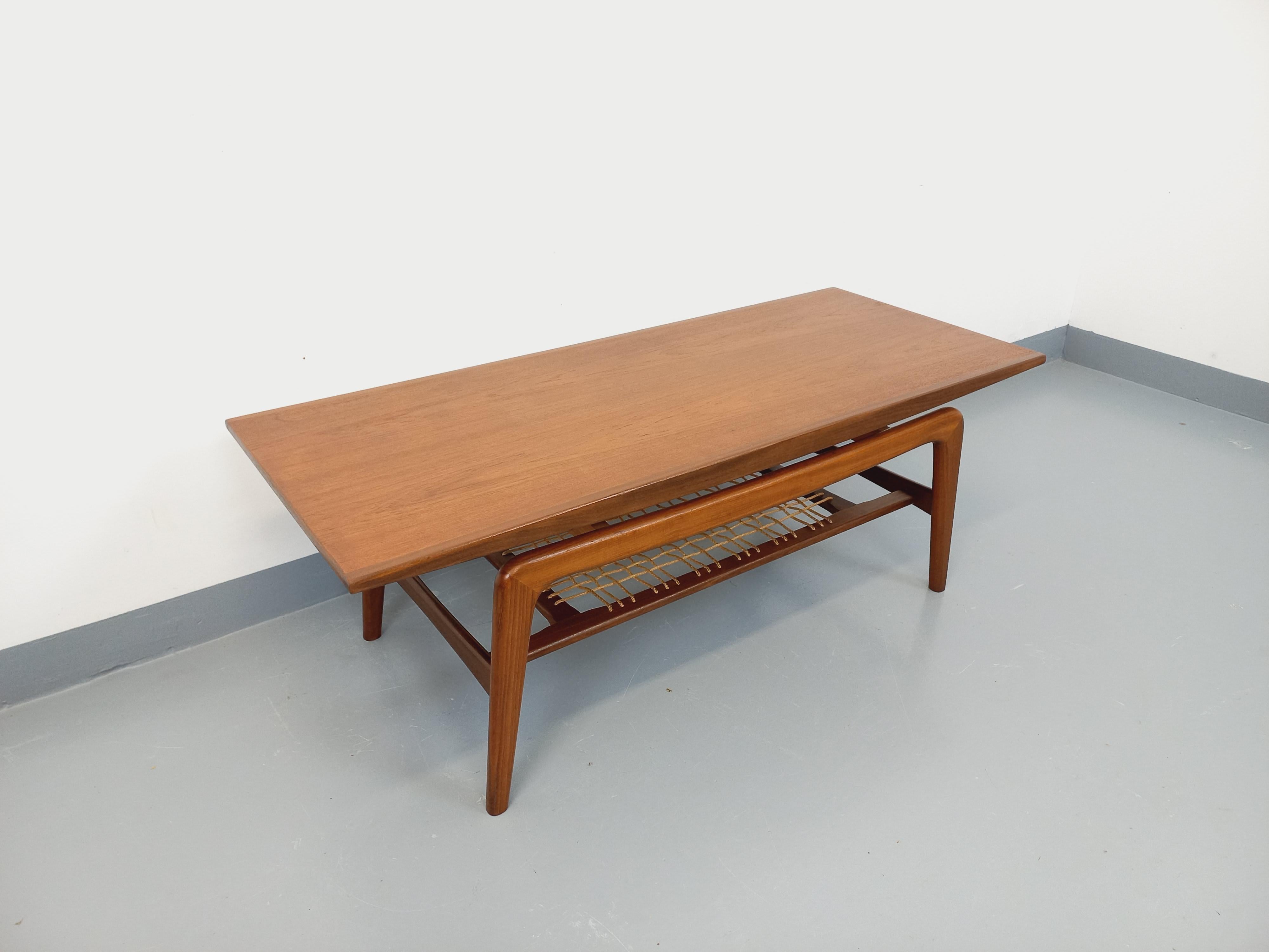 Table basse scandinave en teck et corde d'Arne Hovmand Olsen pour Samcom 5