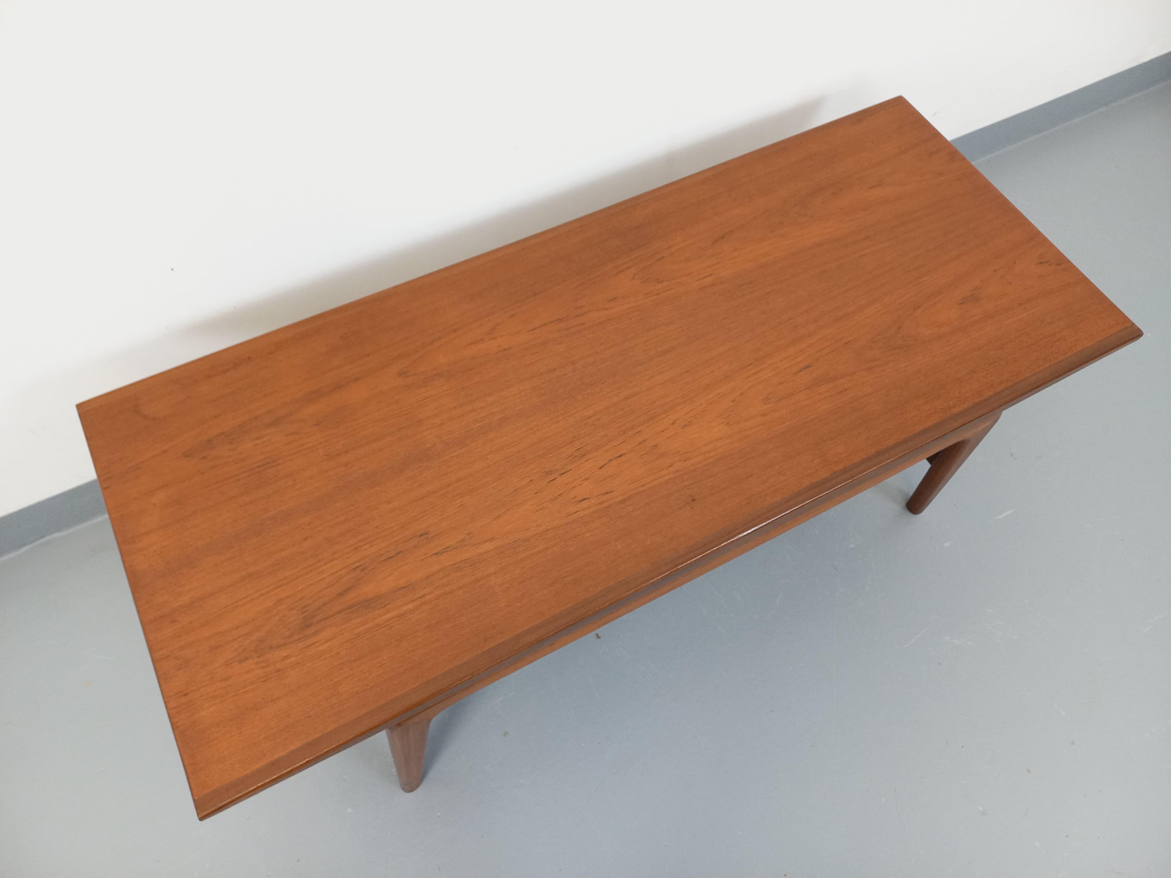 Teck Table basse scandinave en teck et corde d'Arne Hovmand Olsen pour Samcom