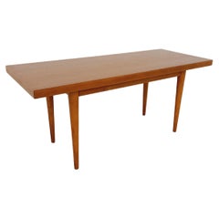 Niedriger skandinavischer Vintage-Tisch aus Teakholz aus den 60er Jahren