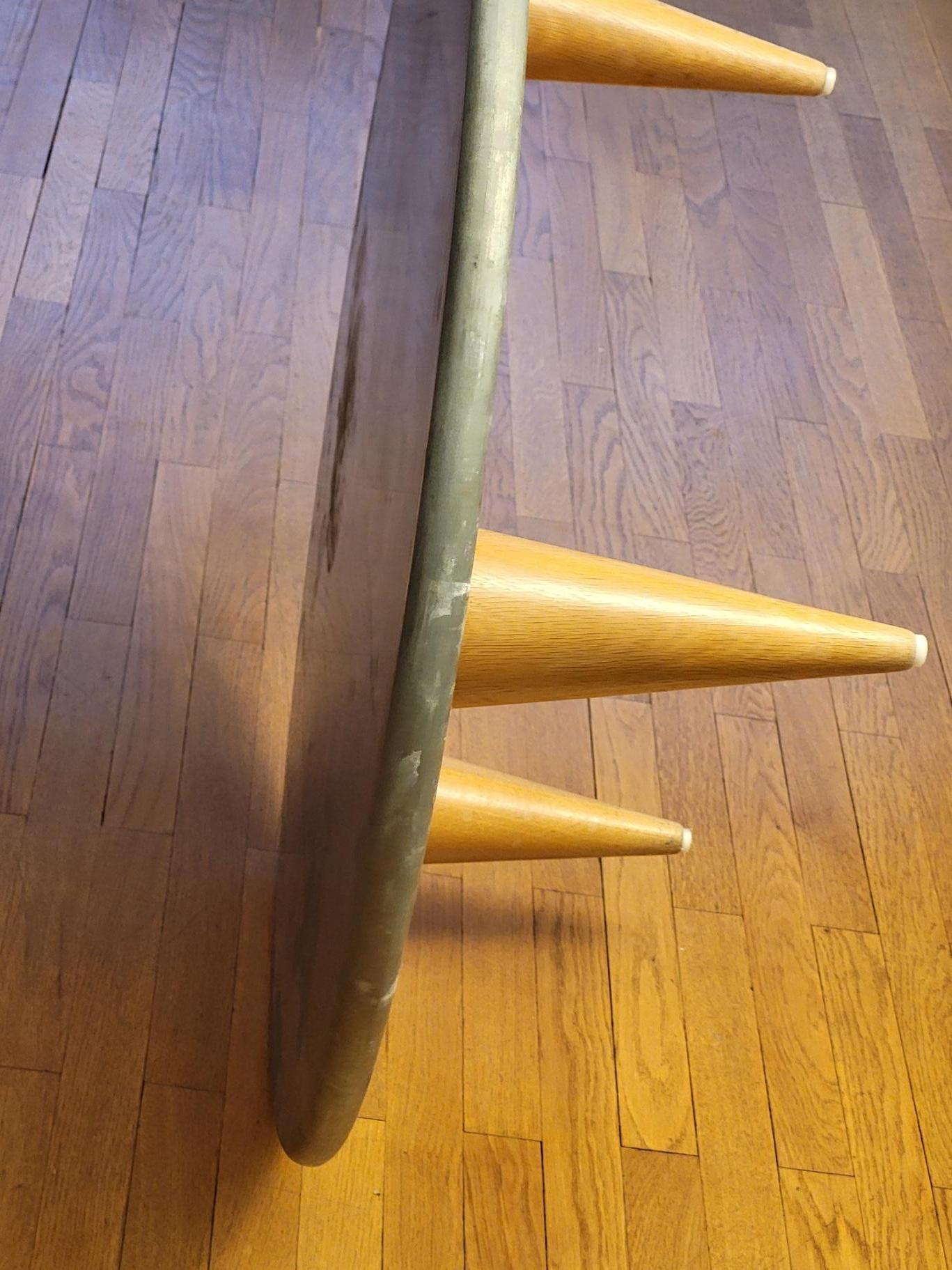 Table basse Sir Terence Conran pour Conran Shop Paris en zinc France 1997 For Sale 2