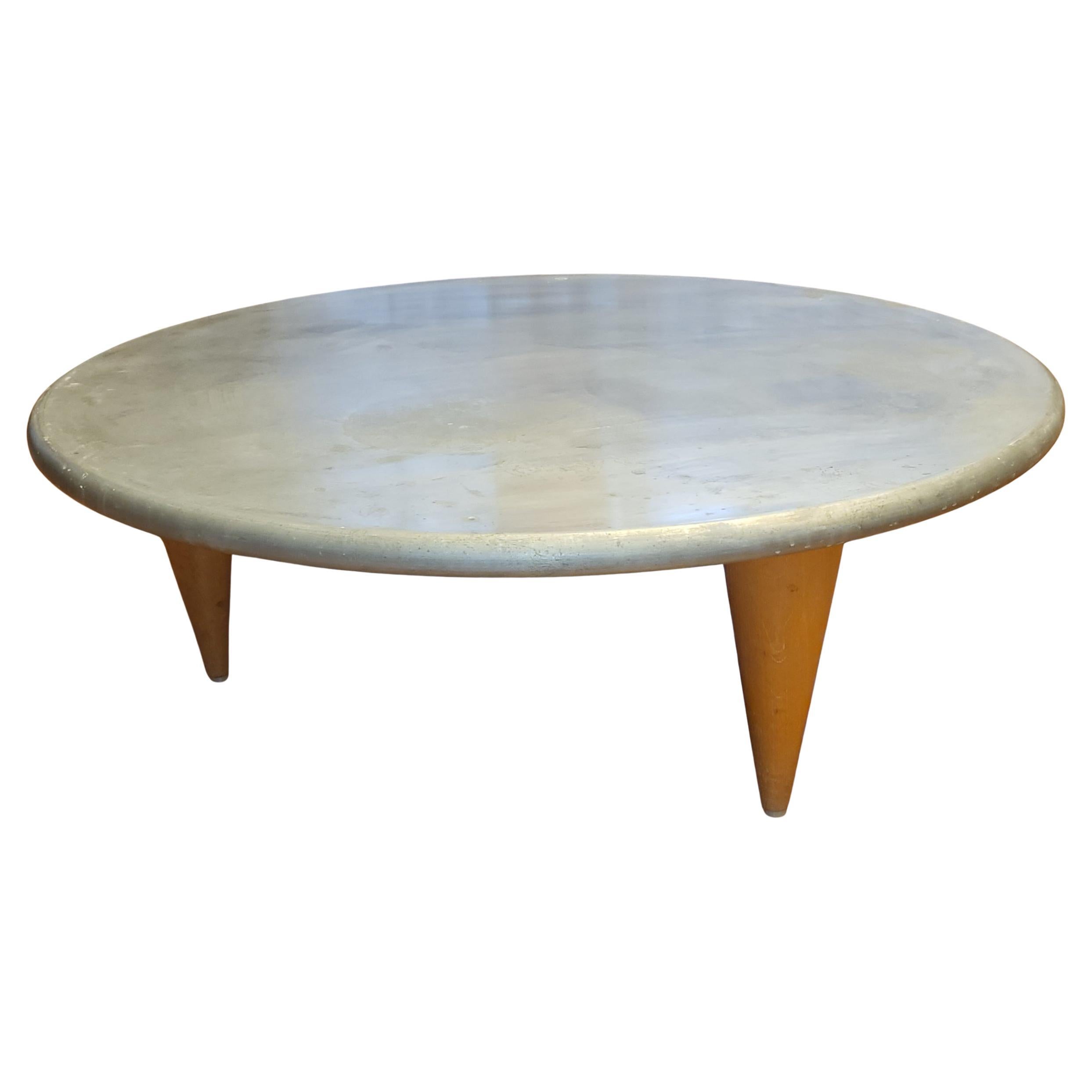 Table basse Sir Terence Conran pour Conran Shop Paris en zinc France 1997 For Sale