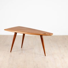 Table basse tripodes en Acajou de Pierre Cruège, 1953