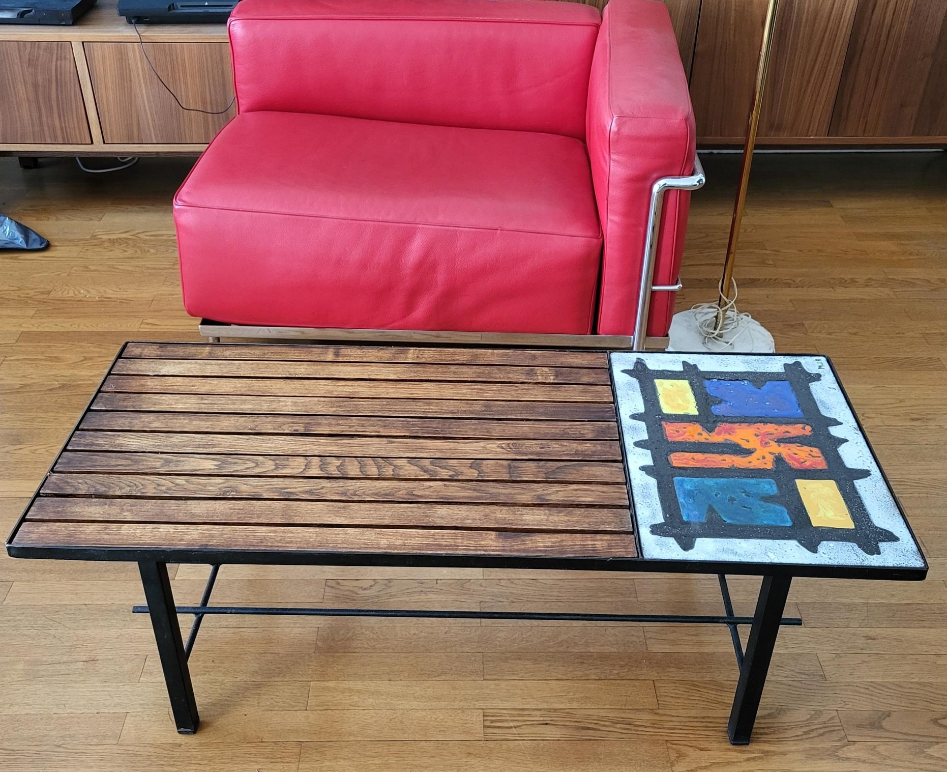 Émaillé Table basse Vallauris Madoura Jouver en bois , céramique France Côte-d'Azur 1960 en vente