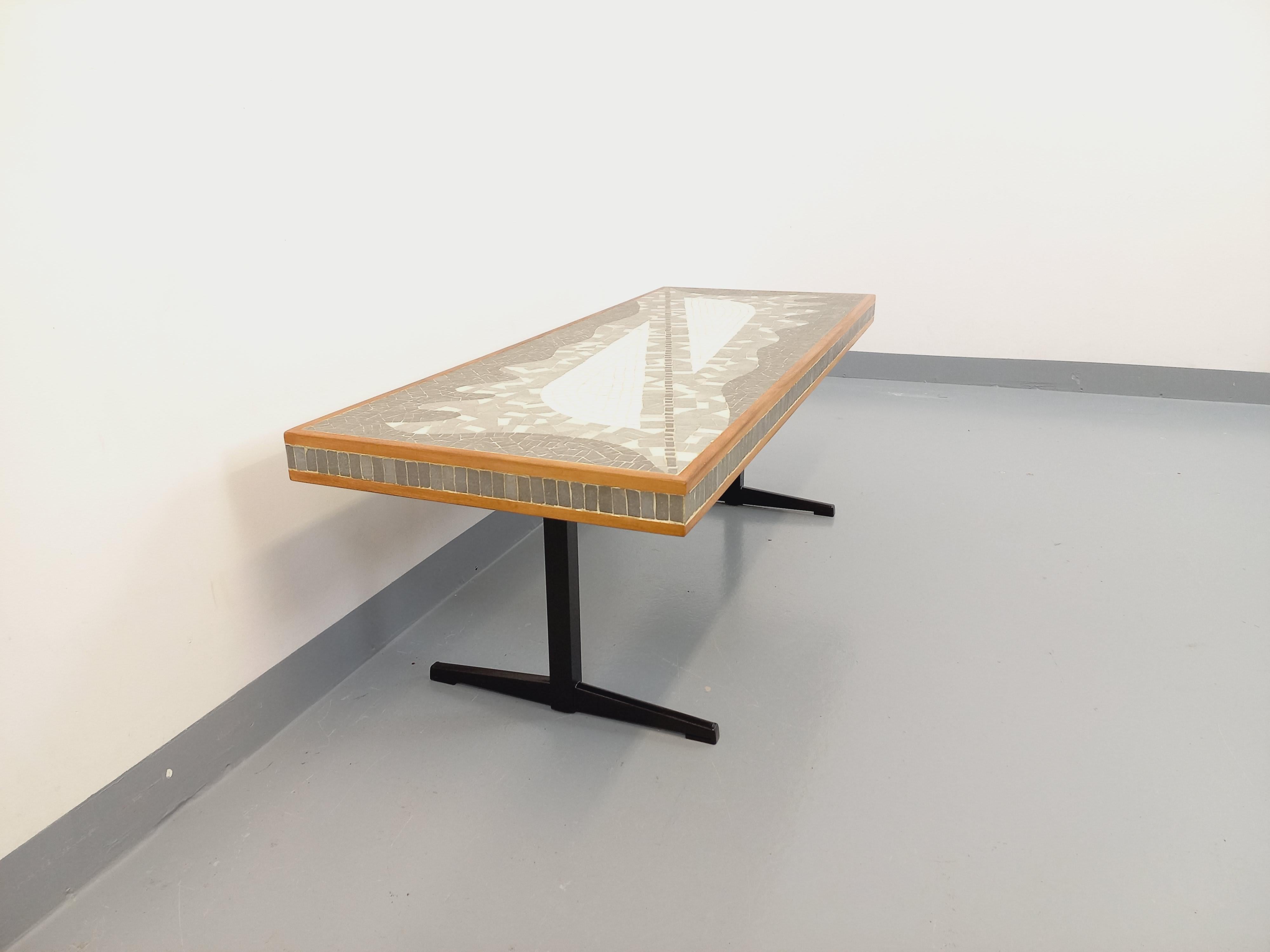 Table basse vintage Berthold Müller en mosaïque, bois et métal des années 50 60 8