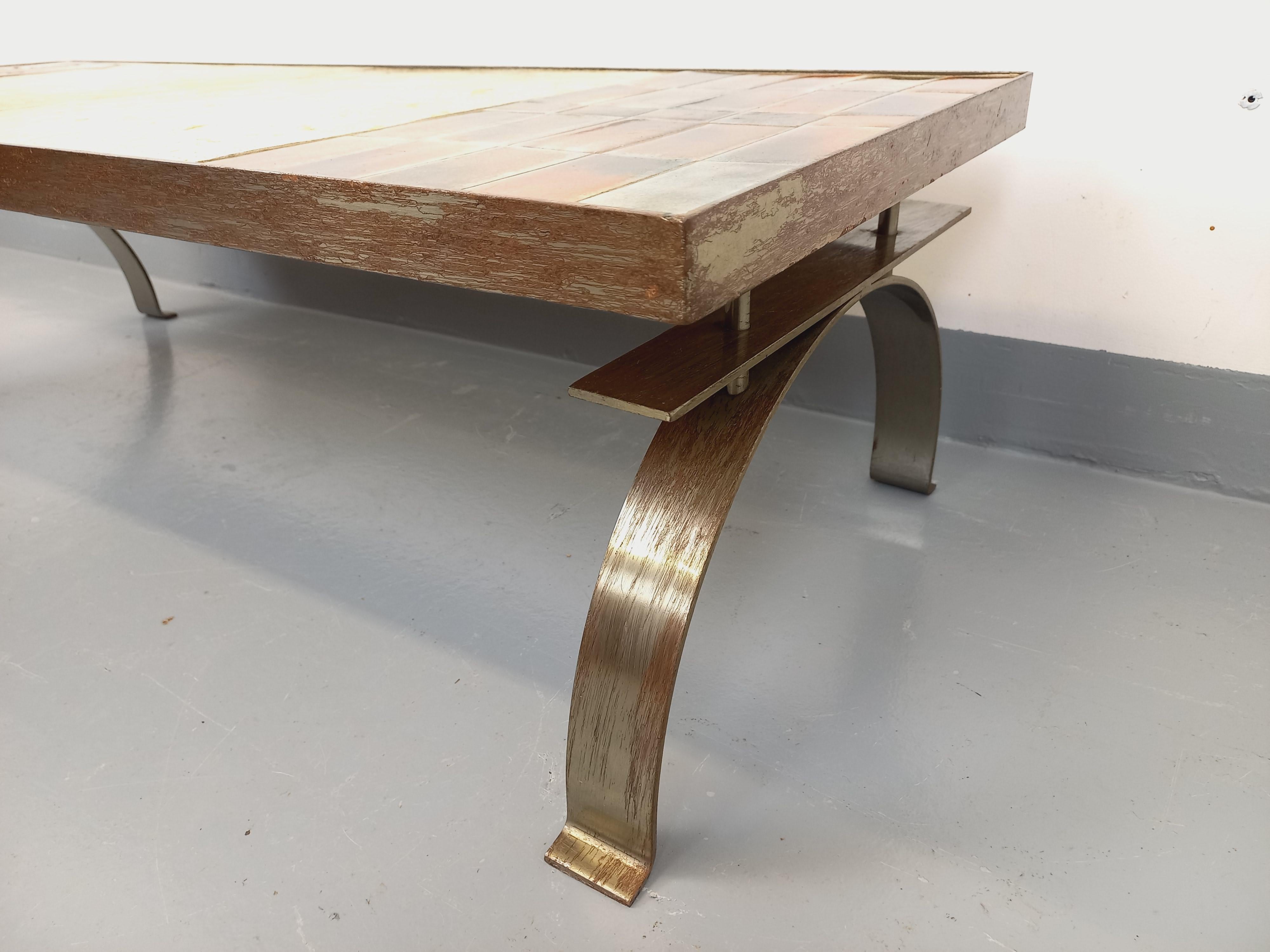 Table basse vintage de Jean Gregorieff pour Roche Bobois en céramique et acier en vente 5