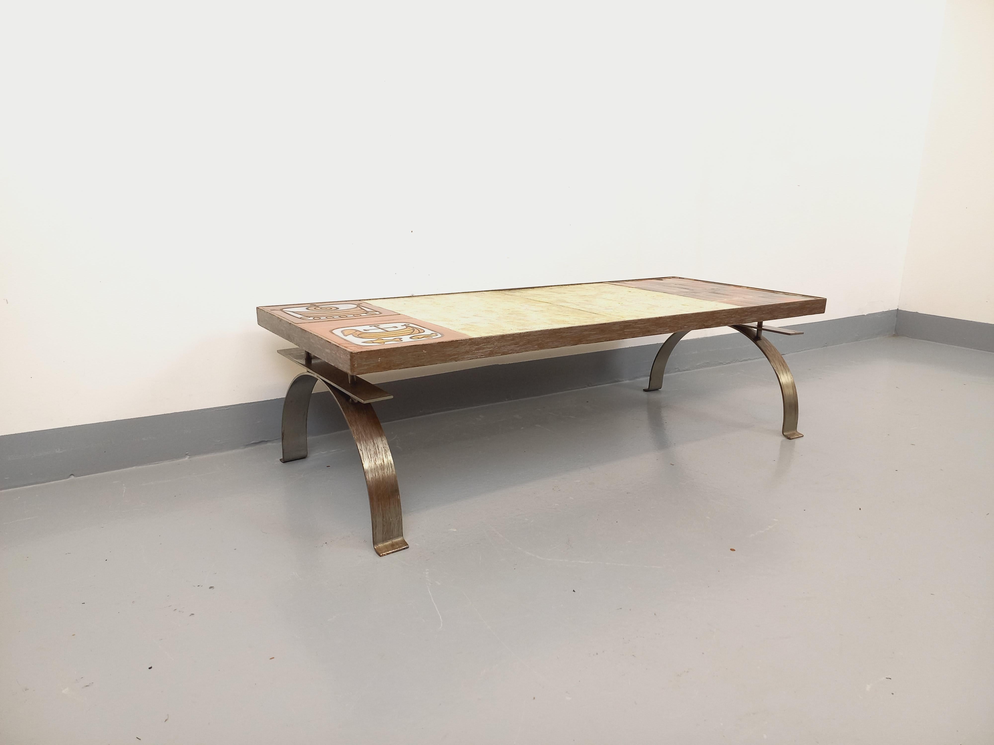Table basse vintage de Jean Gregorieff pour Roche Bobois en céramique et acier en vente 7