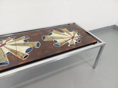 Table basse vintage en céramique et métal chromé des années 70