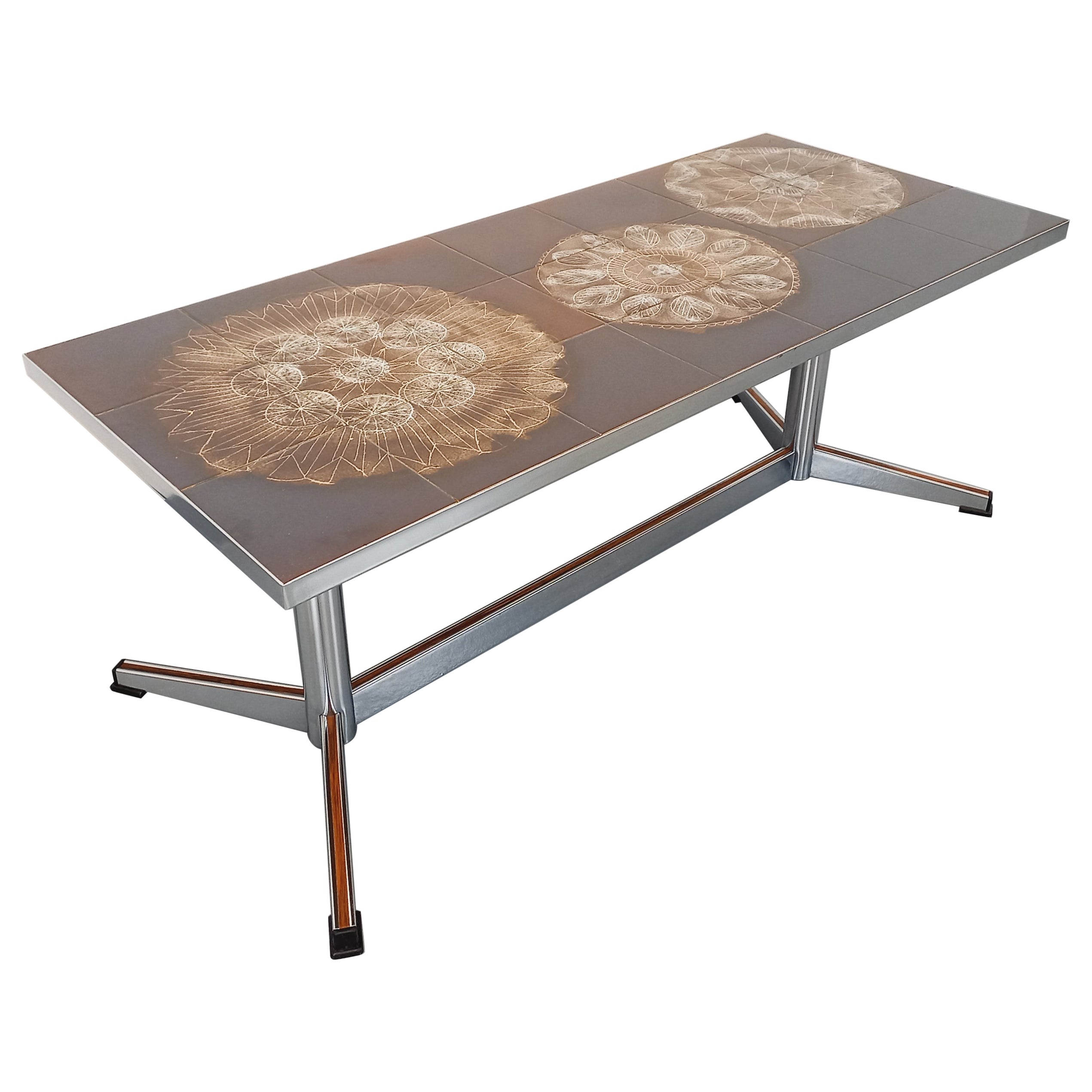 Table basse vintage en céramique et métal chromé des années 70