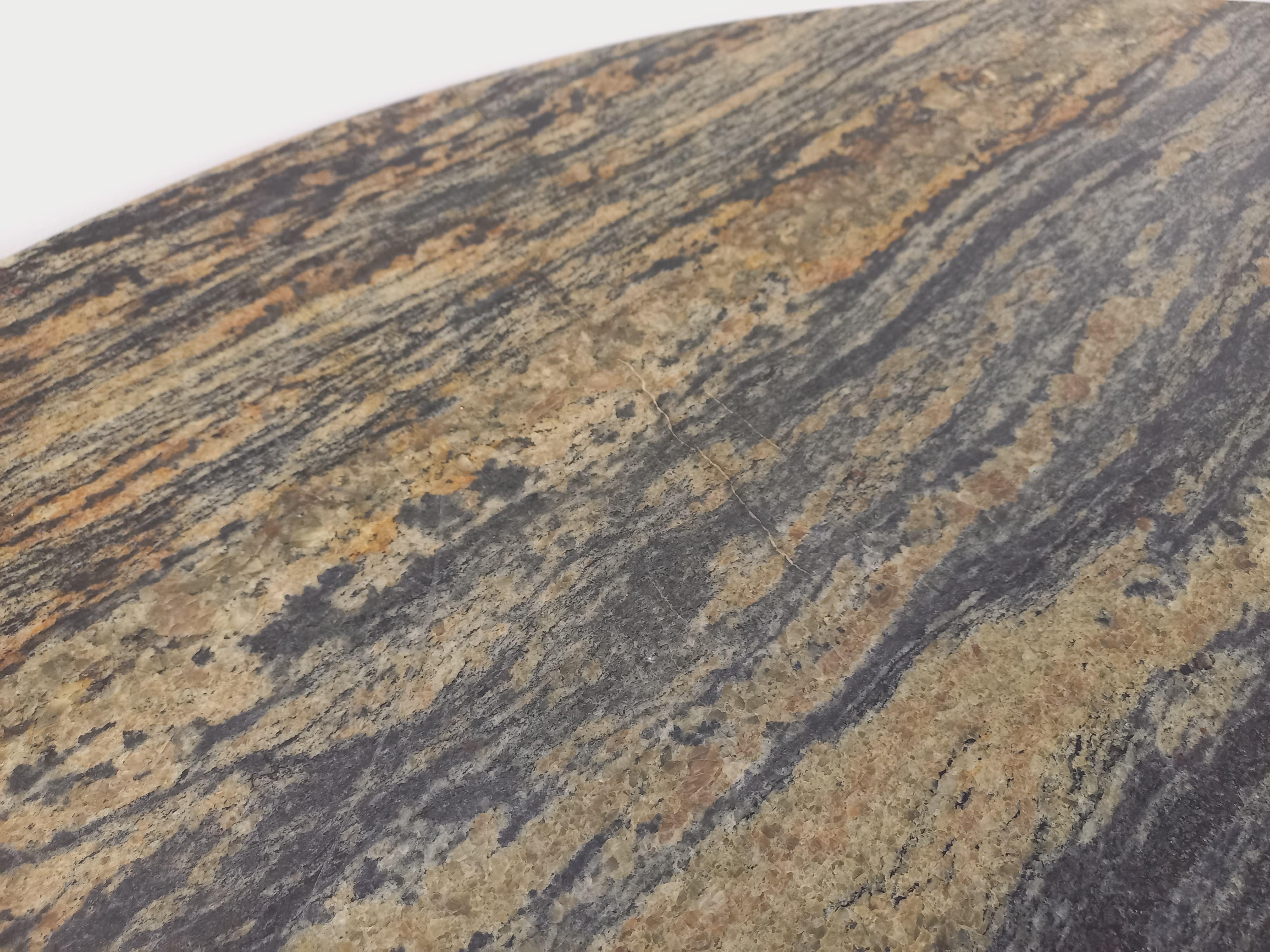 Table basse vintage en granit des années 70 en vente 7