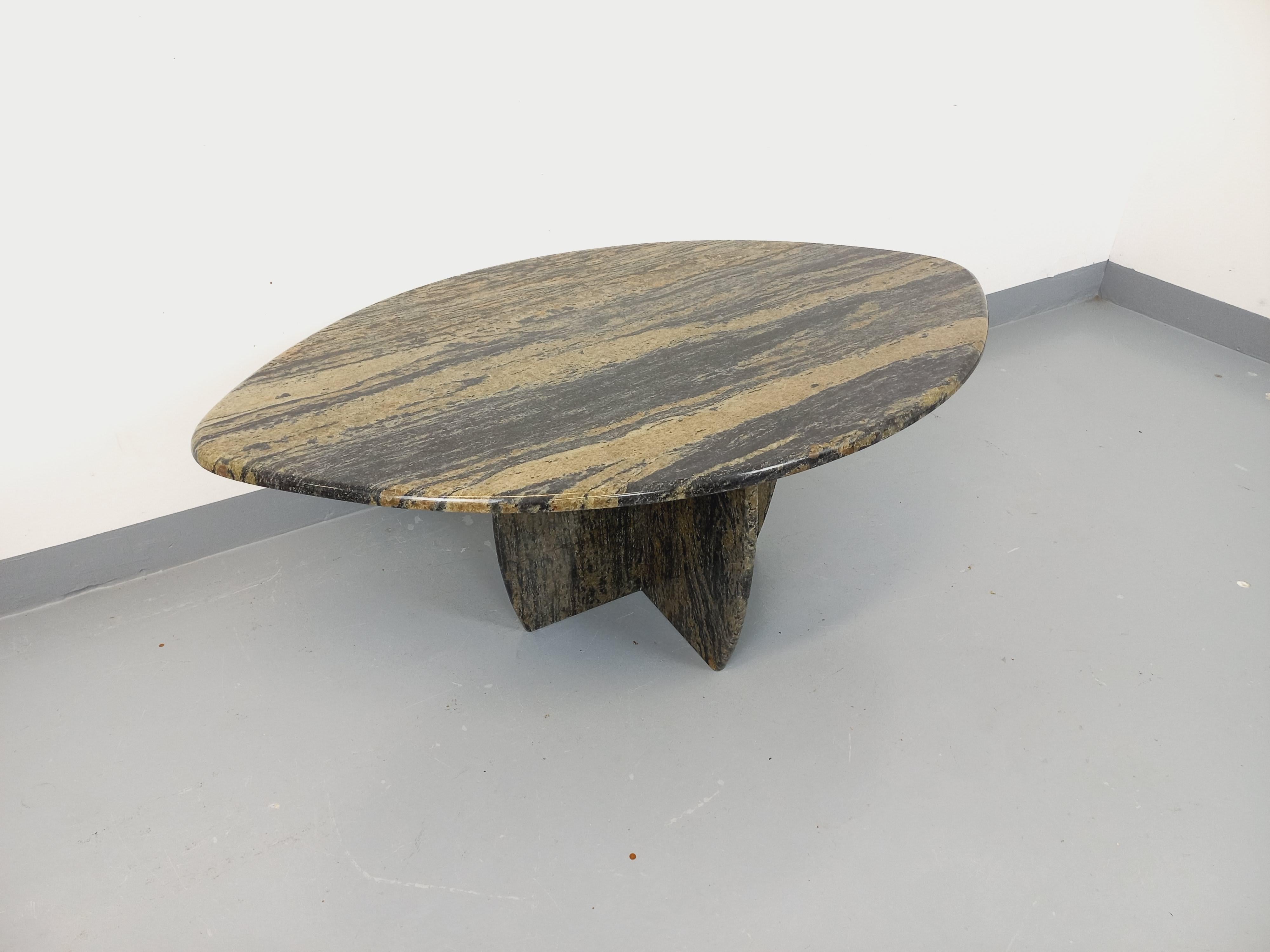 Fin du 20e siècle Table basse vintage en granit des années 70 en vente