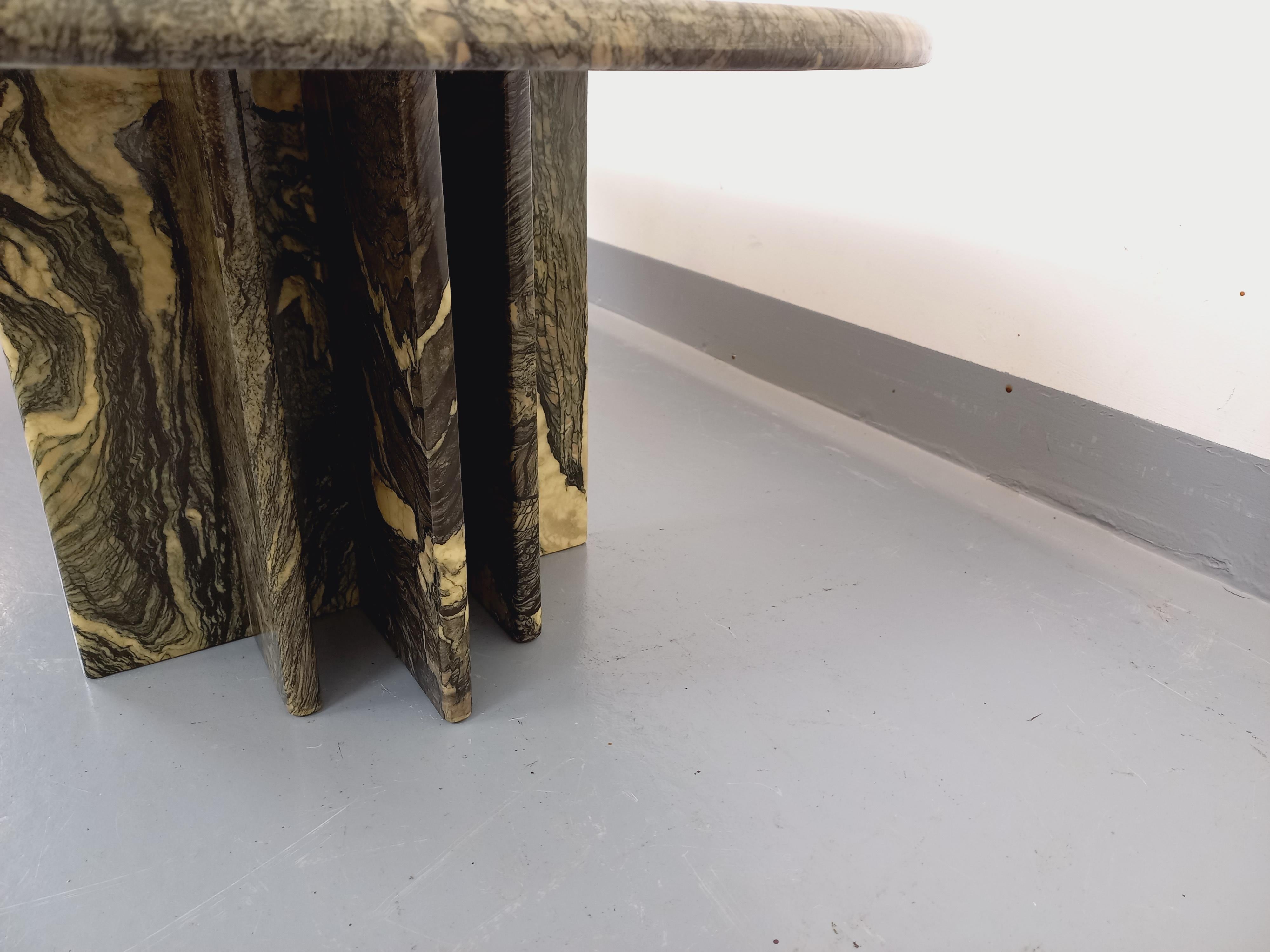 Table basse vintage en marbre gris vert des années 70 4