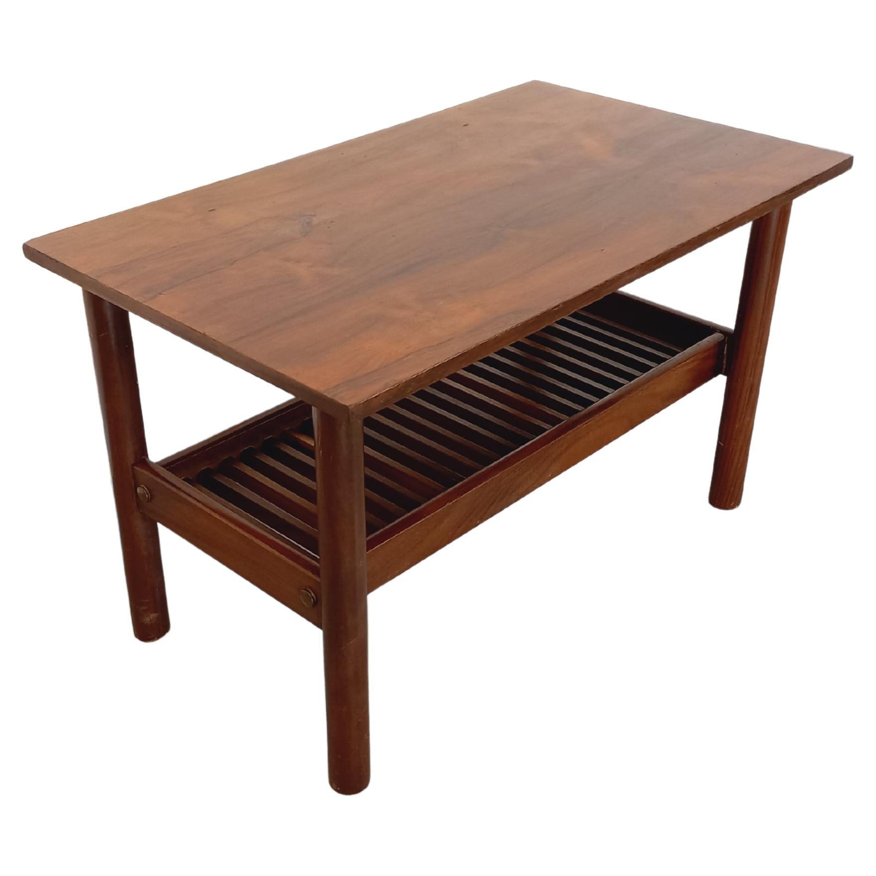 Vintage-Tisch aus Palissandre aus den 60er Jahren im Angebot