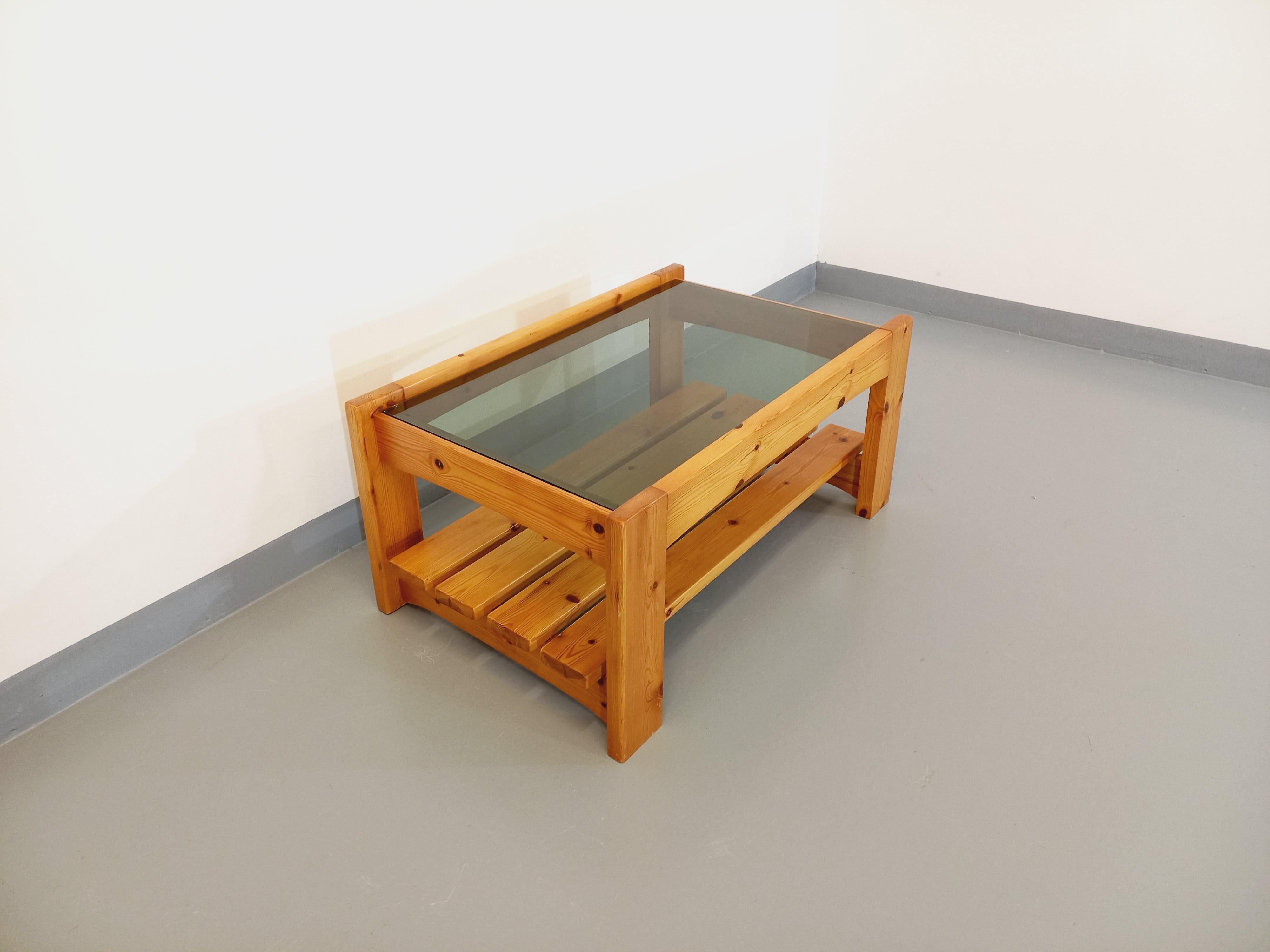 Fin du 20e siècle Table basse vintage en pin et verre fumé des années 70 80 en vente