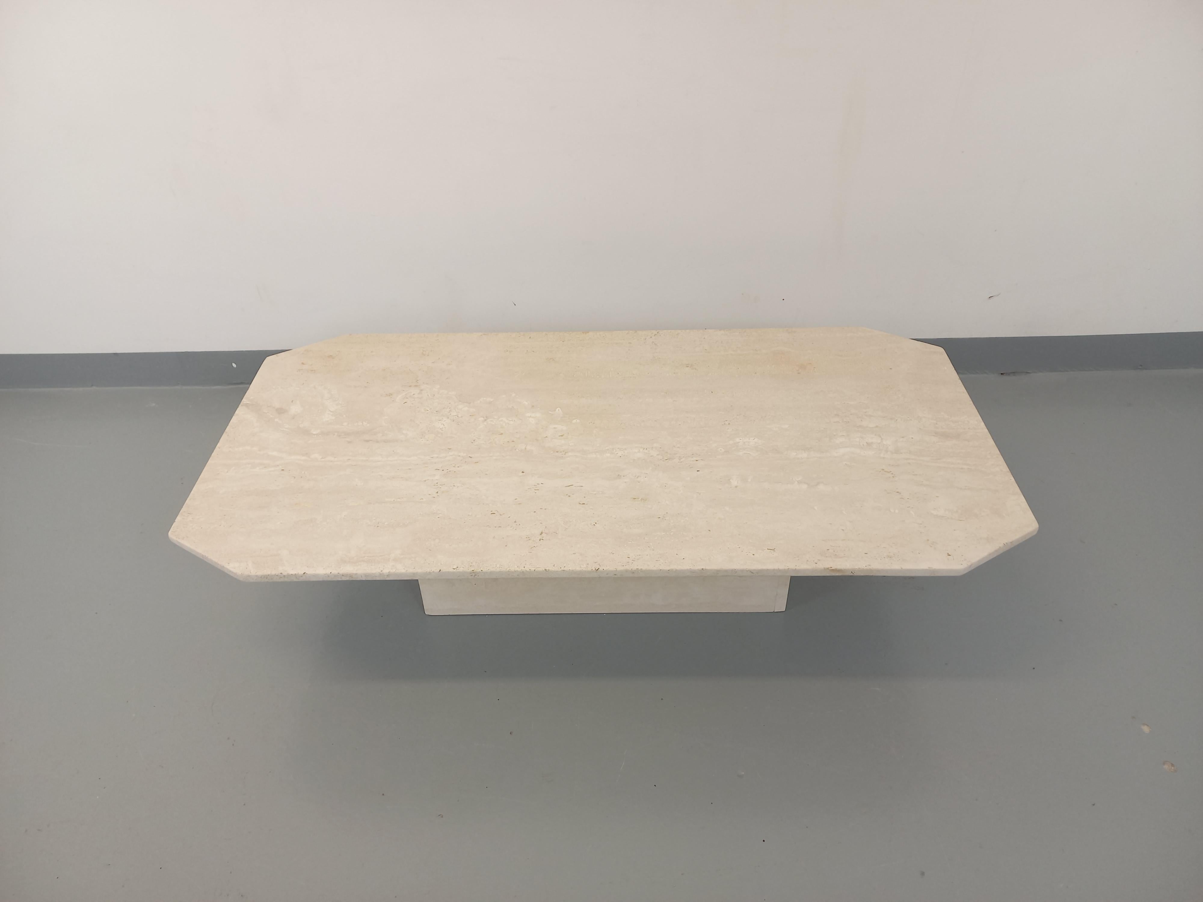 Table basse vintage en travertin des années 70 80 en venta 7