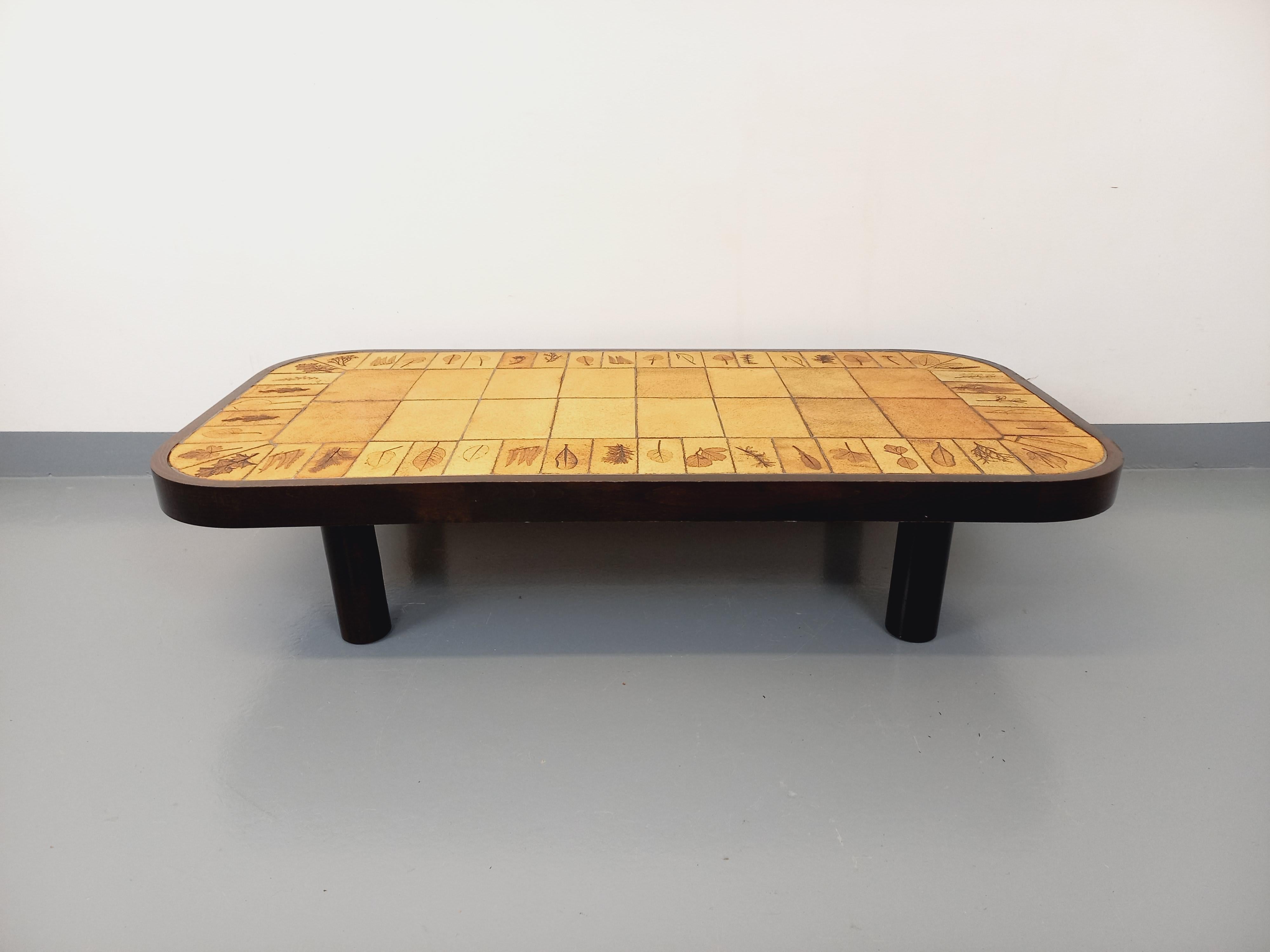 Unterer Tisch Vintage Roger Capron aus Holz und Keramik aus Vallauris (Französisch) im Angebot