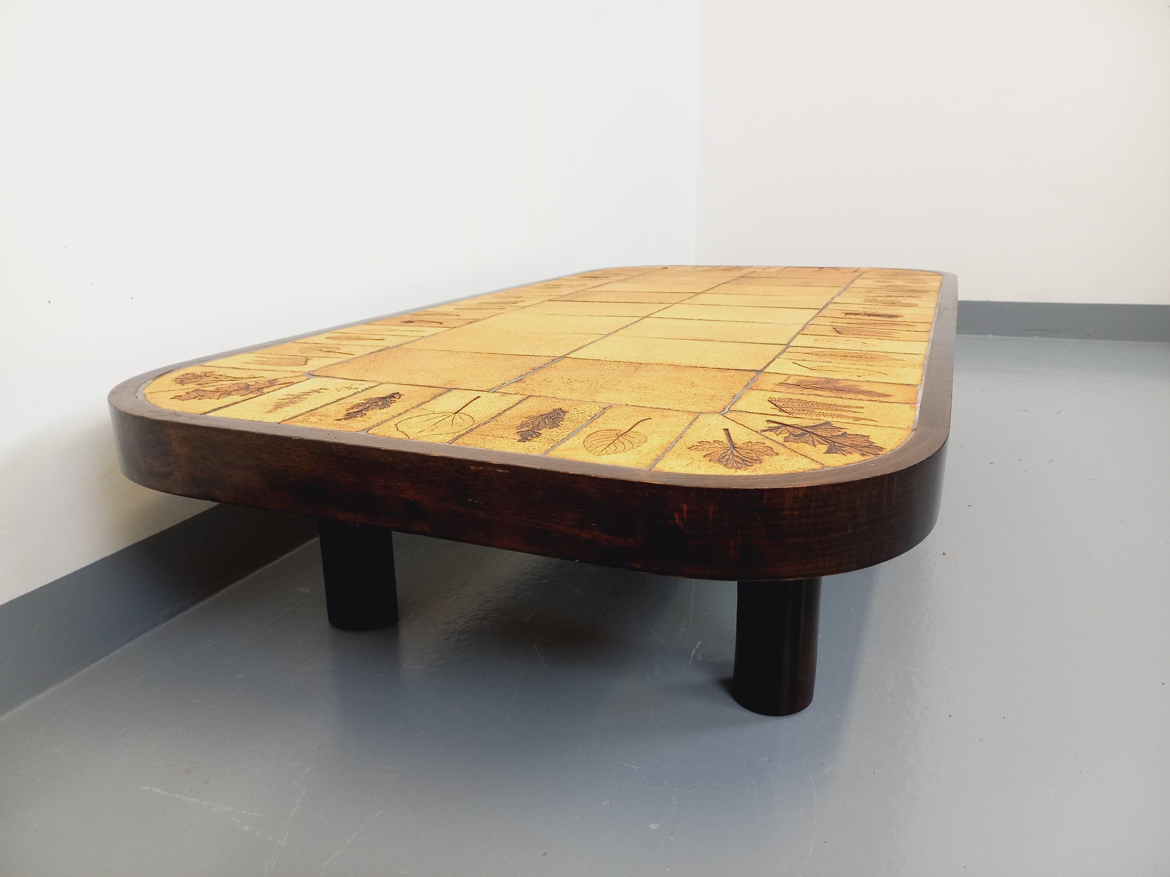 Unterer Tisch Vintage Roger Capron aus Holz und Keramik aus Vallauris im Angebot 1
