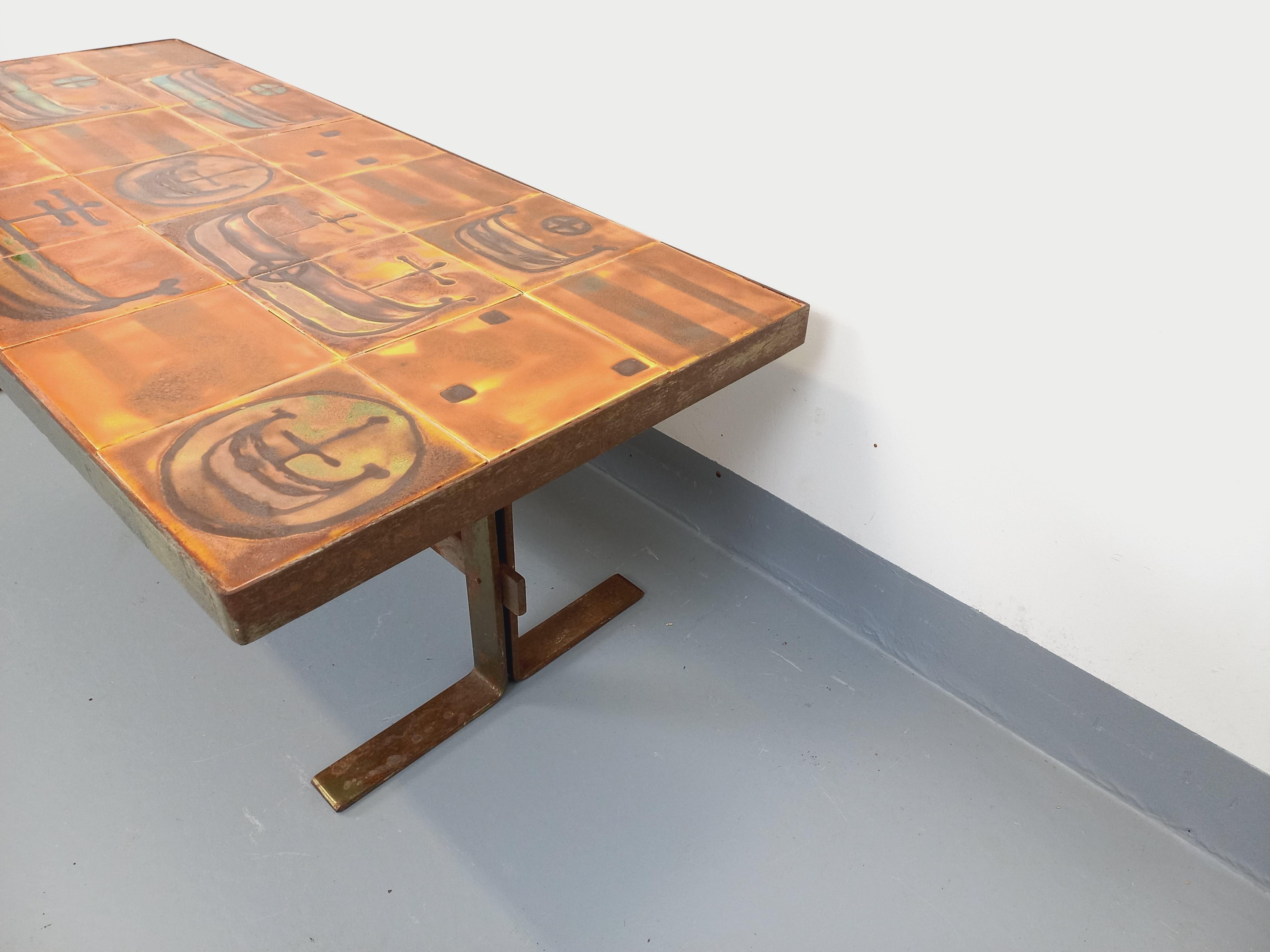Tavolo basso stile vintage Roche Bobois en acier et céramique des années 70 In condizioni buone in vendita a BESANÇON, FR