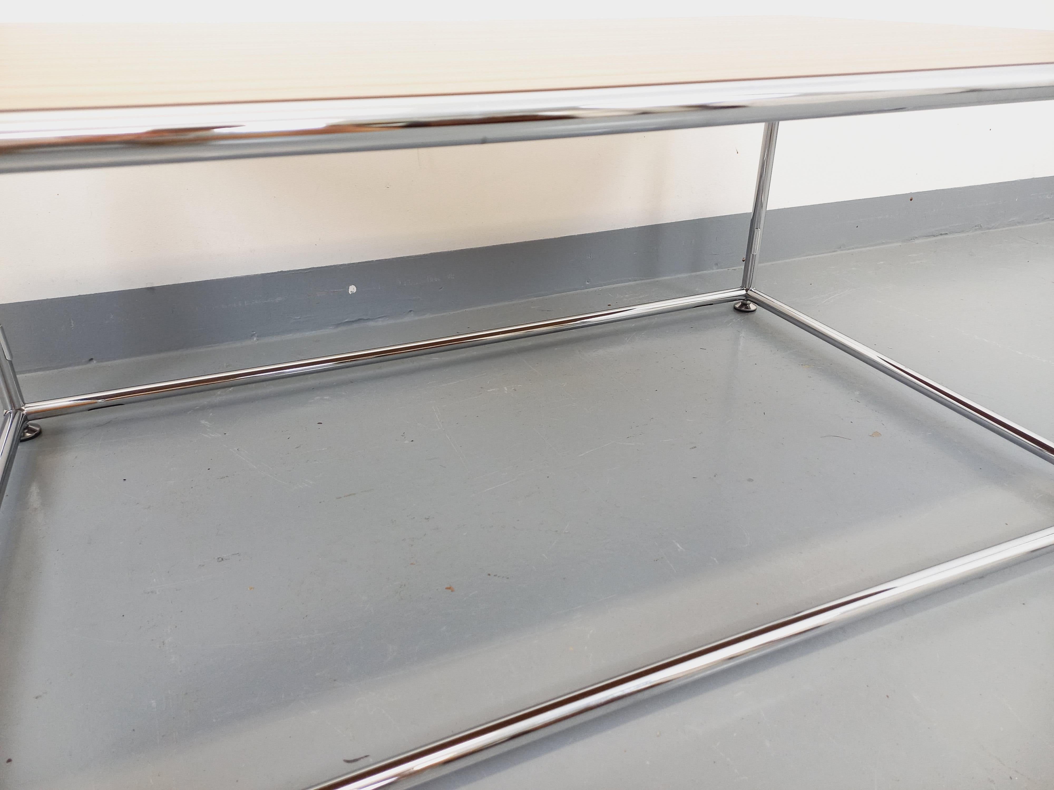 Table basse vintage style USM en mélaminé et métal chromé en vente 3