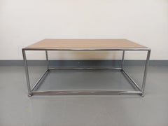 Table basse vintage style USM en mélaminé et métal chromé