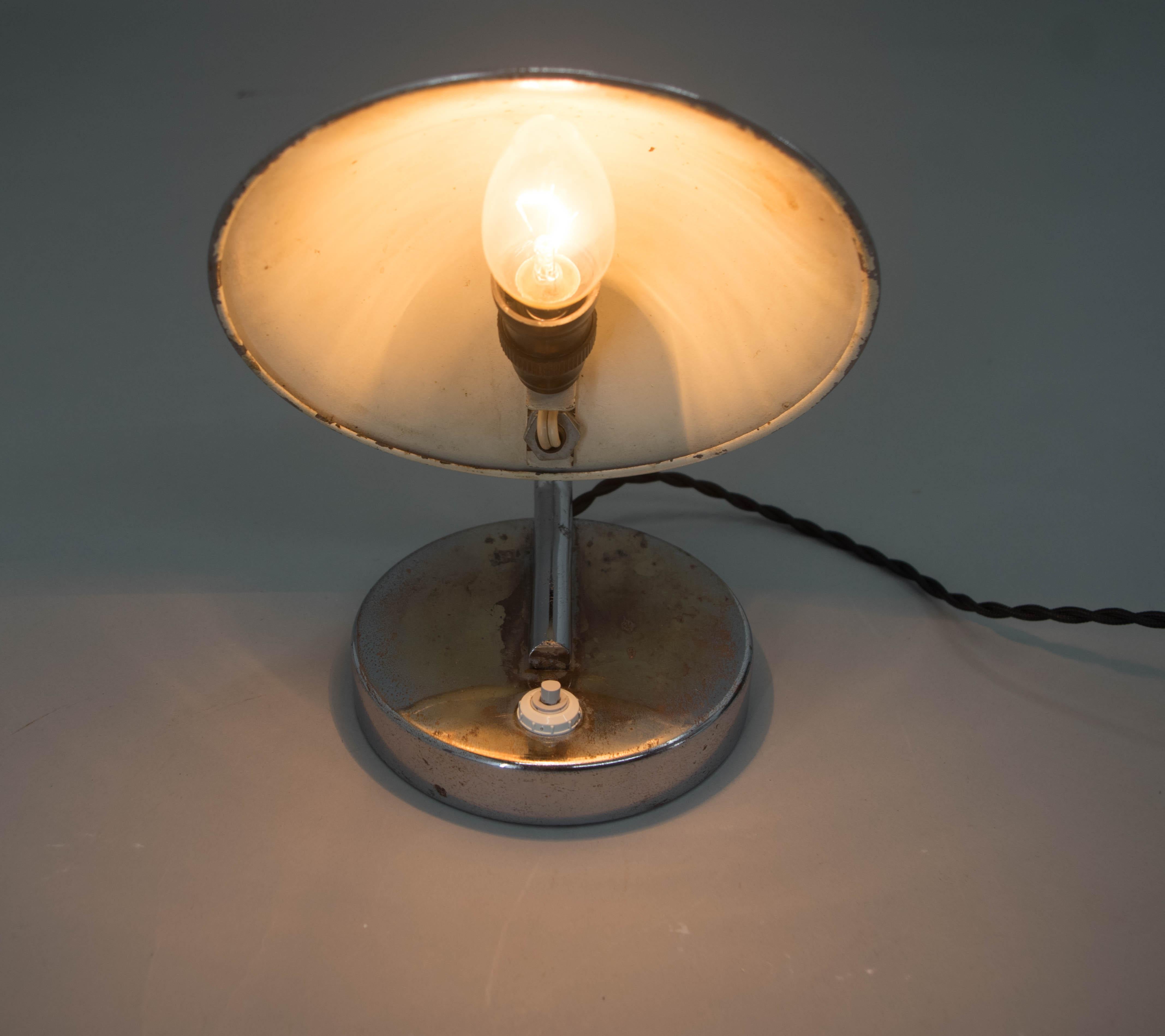 Lampe de bureau/de chevet Napako, années 1930 Bon état - En vente à Praha, CZ