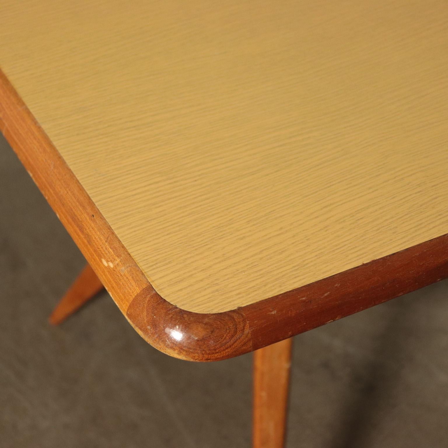 Table, Beech and Formica, Italy 1950s-1960s Italian Prodution In Good Condition In Milano, IT